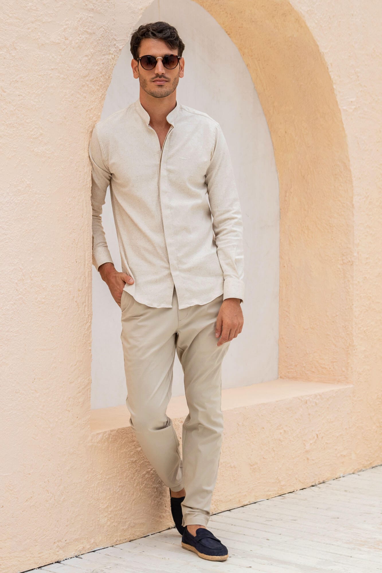 PANTALON BEIGE - imagen 2