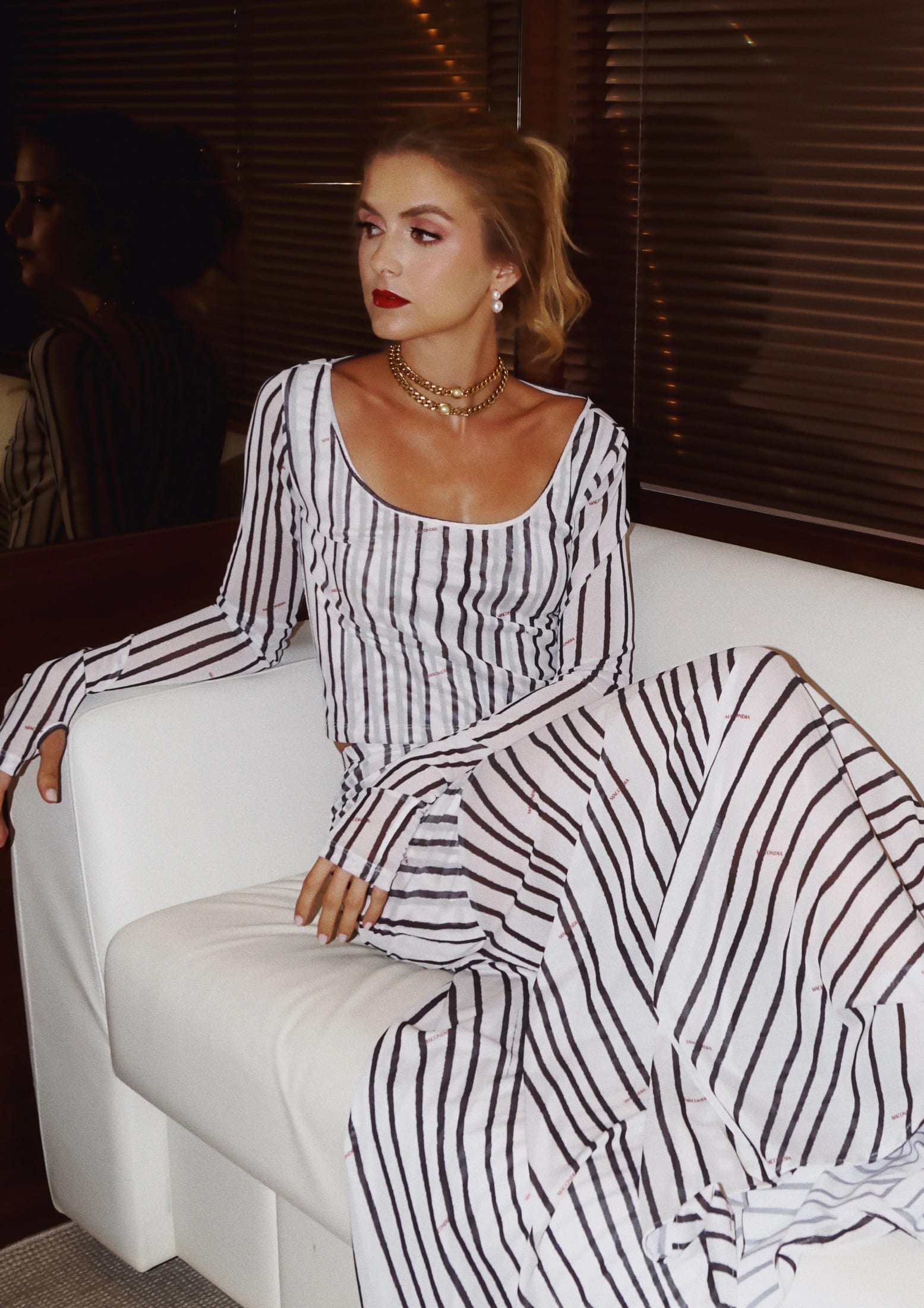 White Stripes Mesh Long Sleeve Blouse - imagen 3