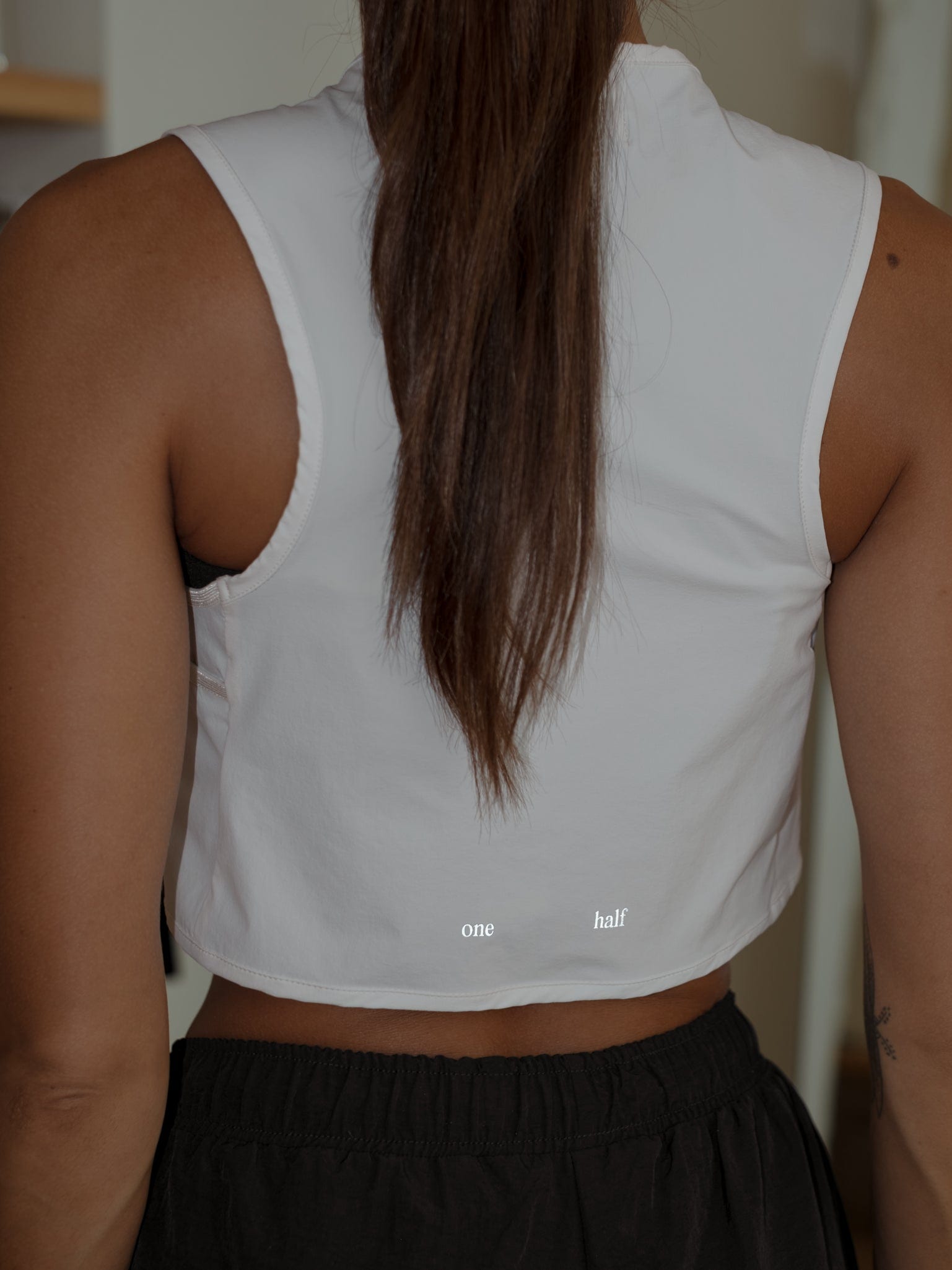 HIKING VEST - SOFT WHITE - imagen 9