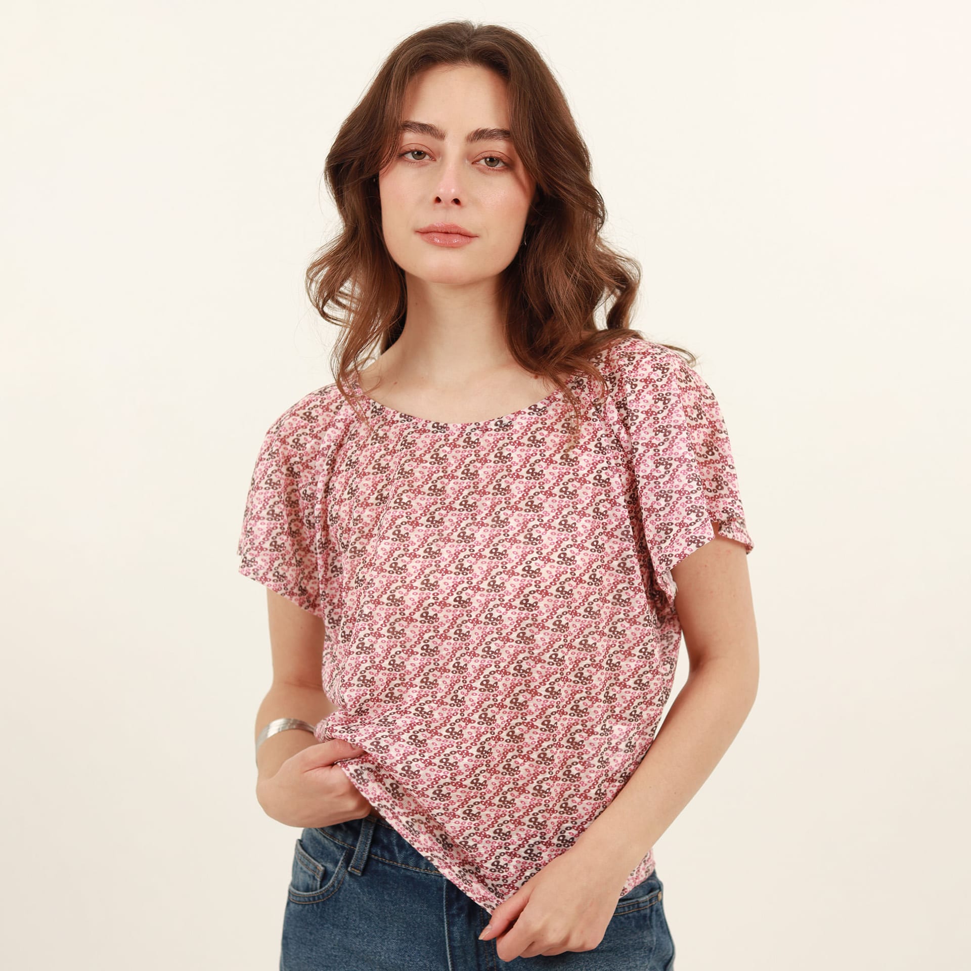 Blusa estampada cuello redondo manga corta - imagen 5