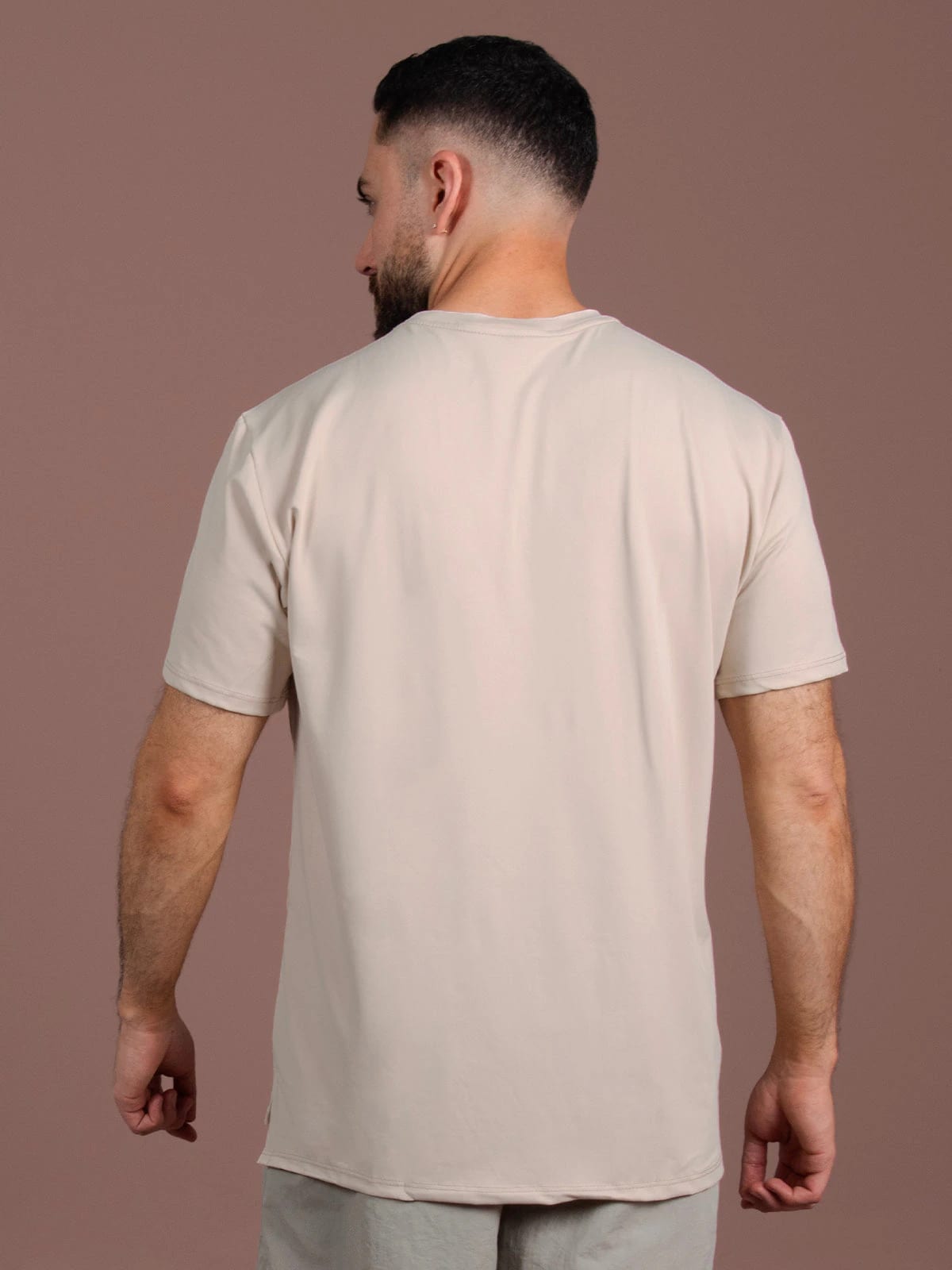 Camiseta tec hombre beige claro - imagen 4