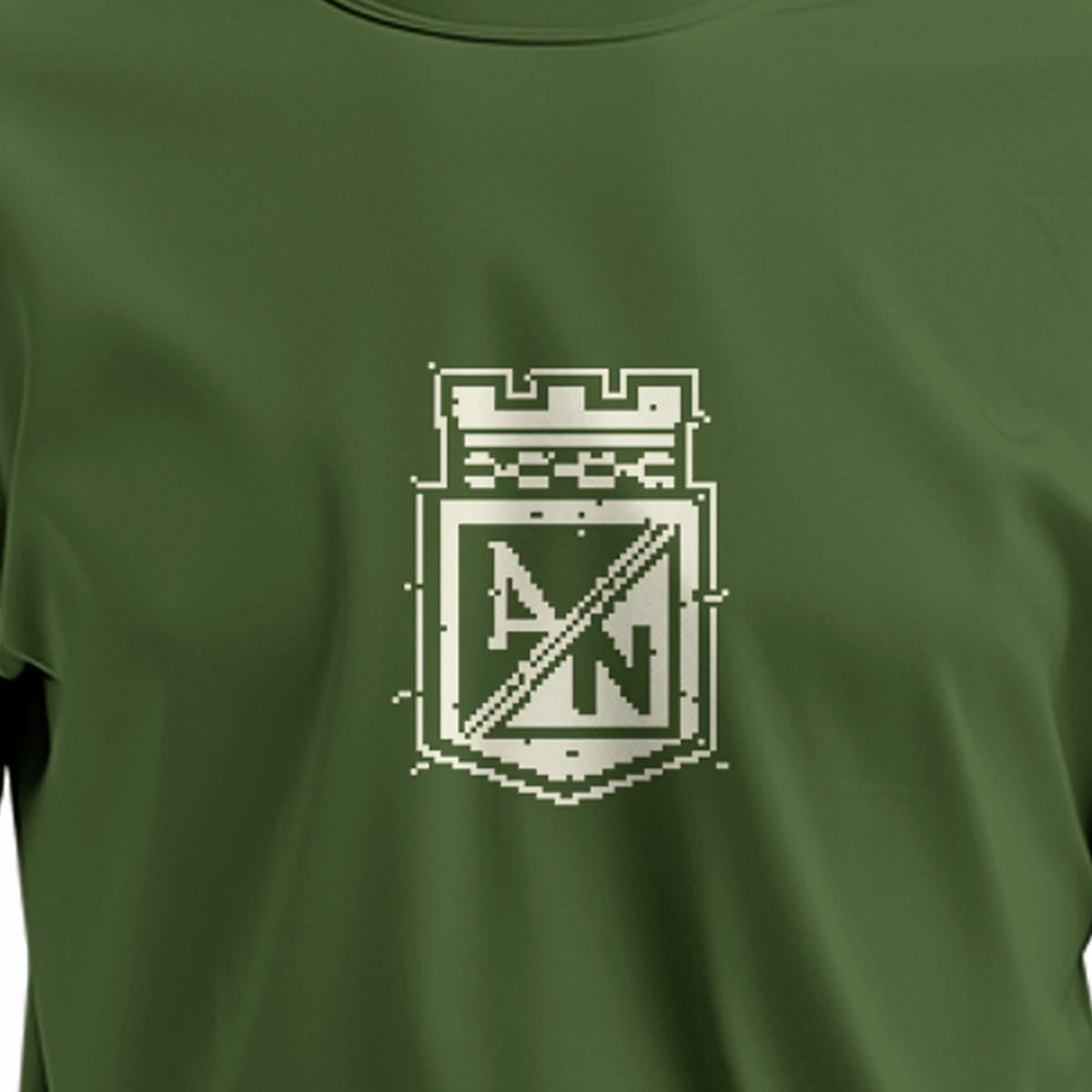 CAMISETA VERDE ESCUDO PIXEL - imagen 3
