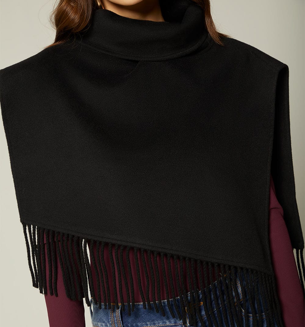 Poncho corto con flecos - imagen 4