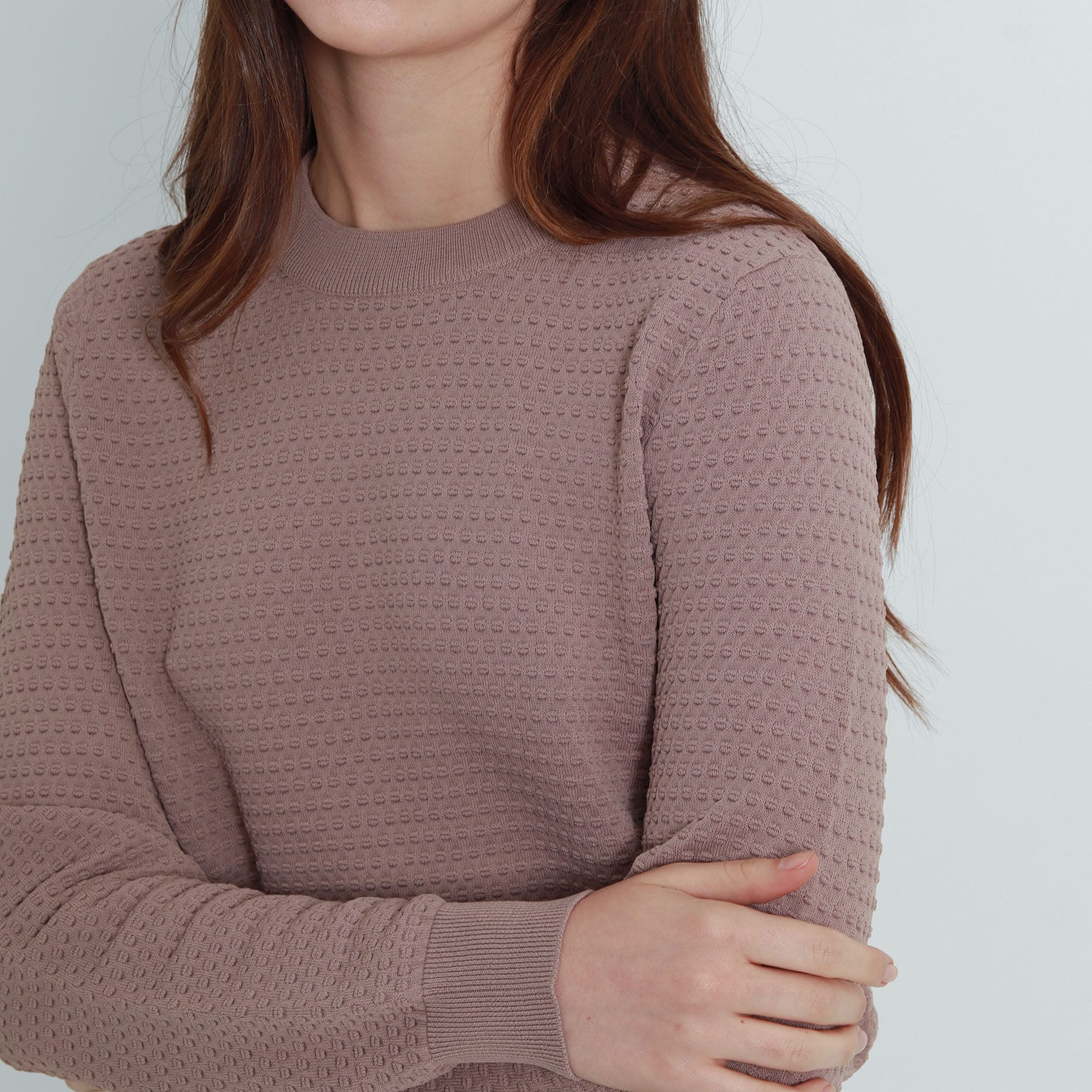 Sweater tejido texturizado cuello redondo manga larga - imagen 11