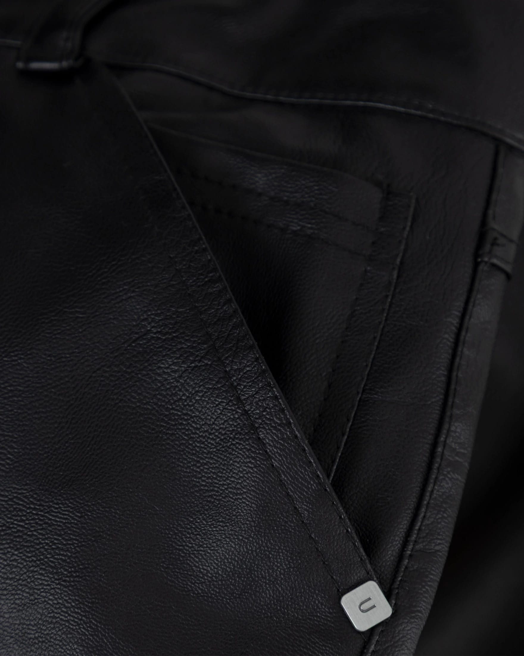 Capsule Basic Pleather Shorts Black - imagen 6