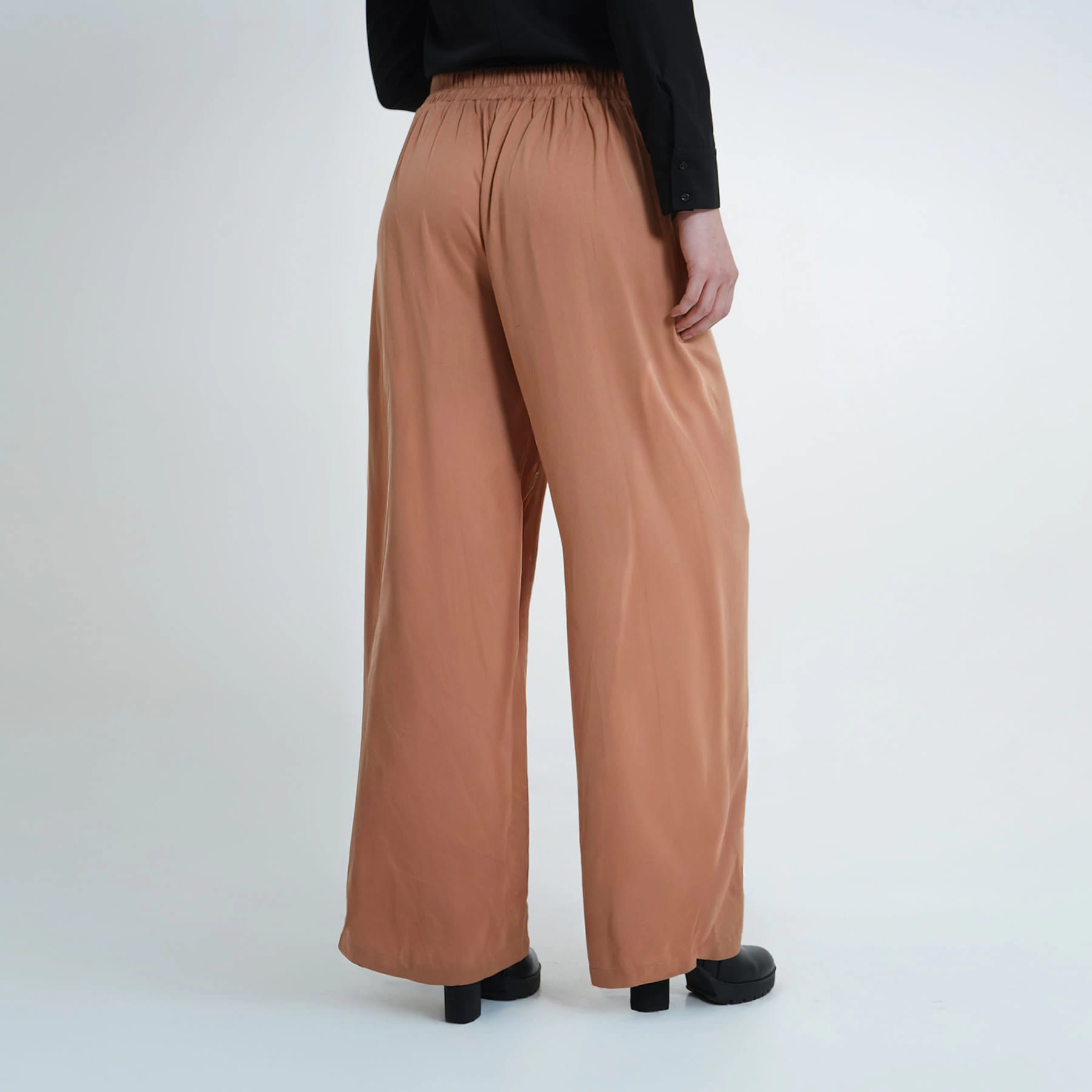 Pantalón palazzo con elastico en cintura - imagen 2