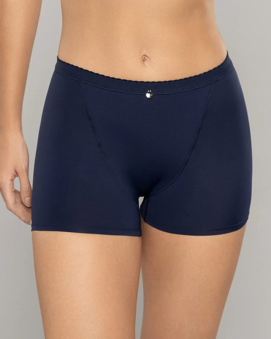 Boxer Femenino Tiro Alto Control Suave en Microfibra con Efecto Levanta Cola Ref. 8059 - imagen 4