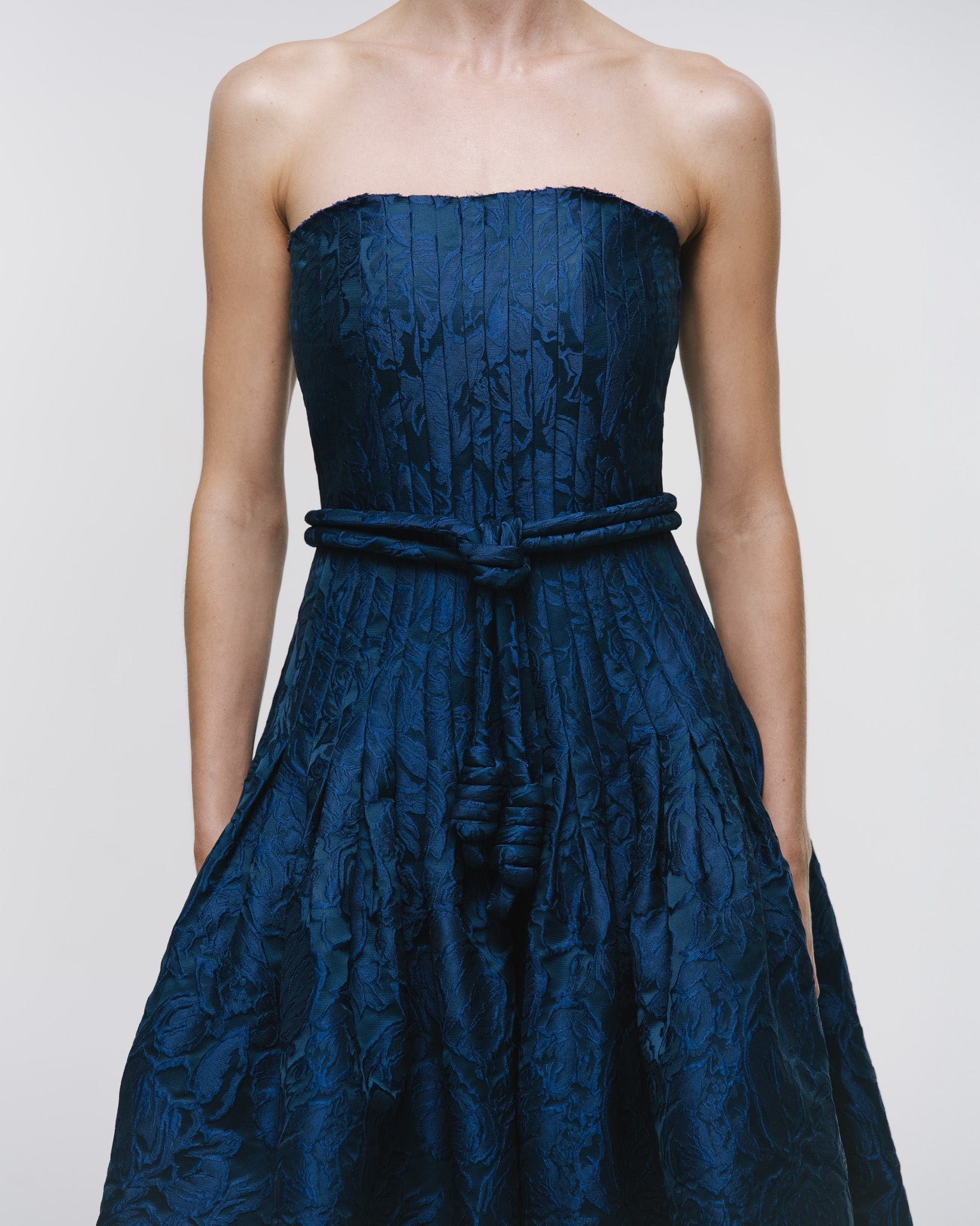 'CAMELIA' MIDI DRESS WITH BELT - imagen 4