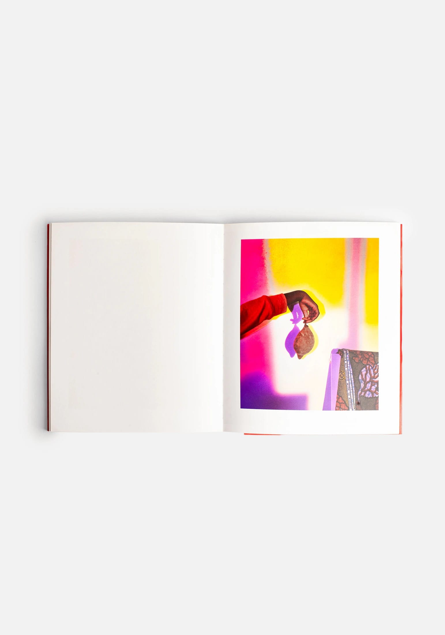 Libro Like Stains Of Red Dirt ED. A&A - imagen 2