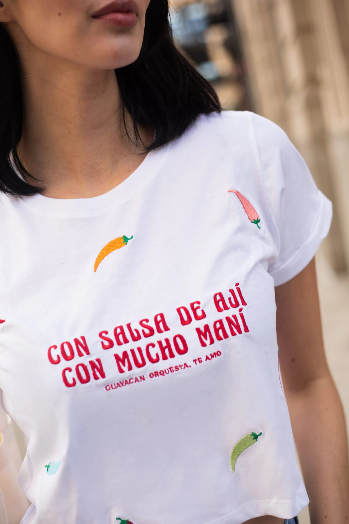 Con Salsa De Ají Cropped/Basic Tee - imagen 2