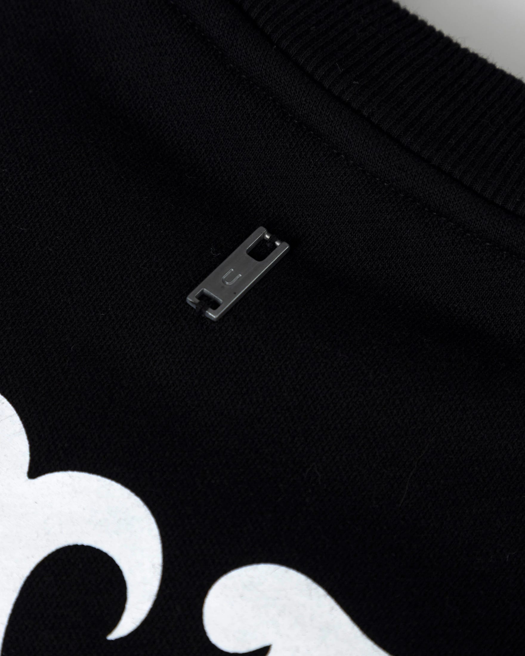 Line UG Monogram Boxy Fit Crewneck Black - imagen 6