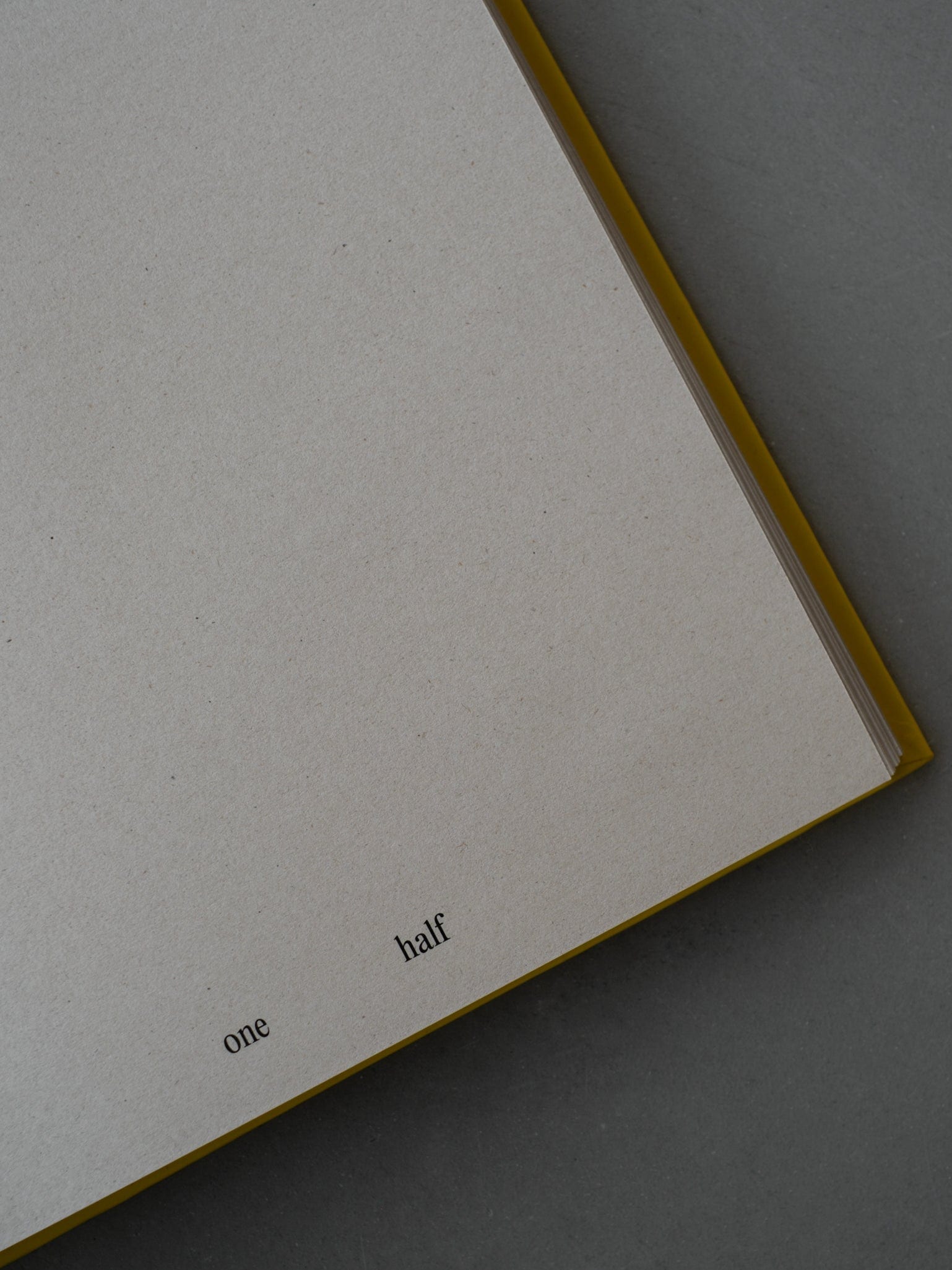 ONE HALF NOTEBOOK - ICONIC YELLOW - imagen 4