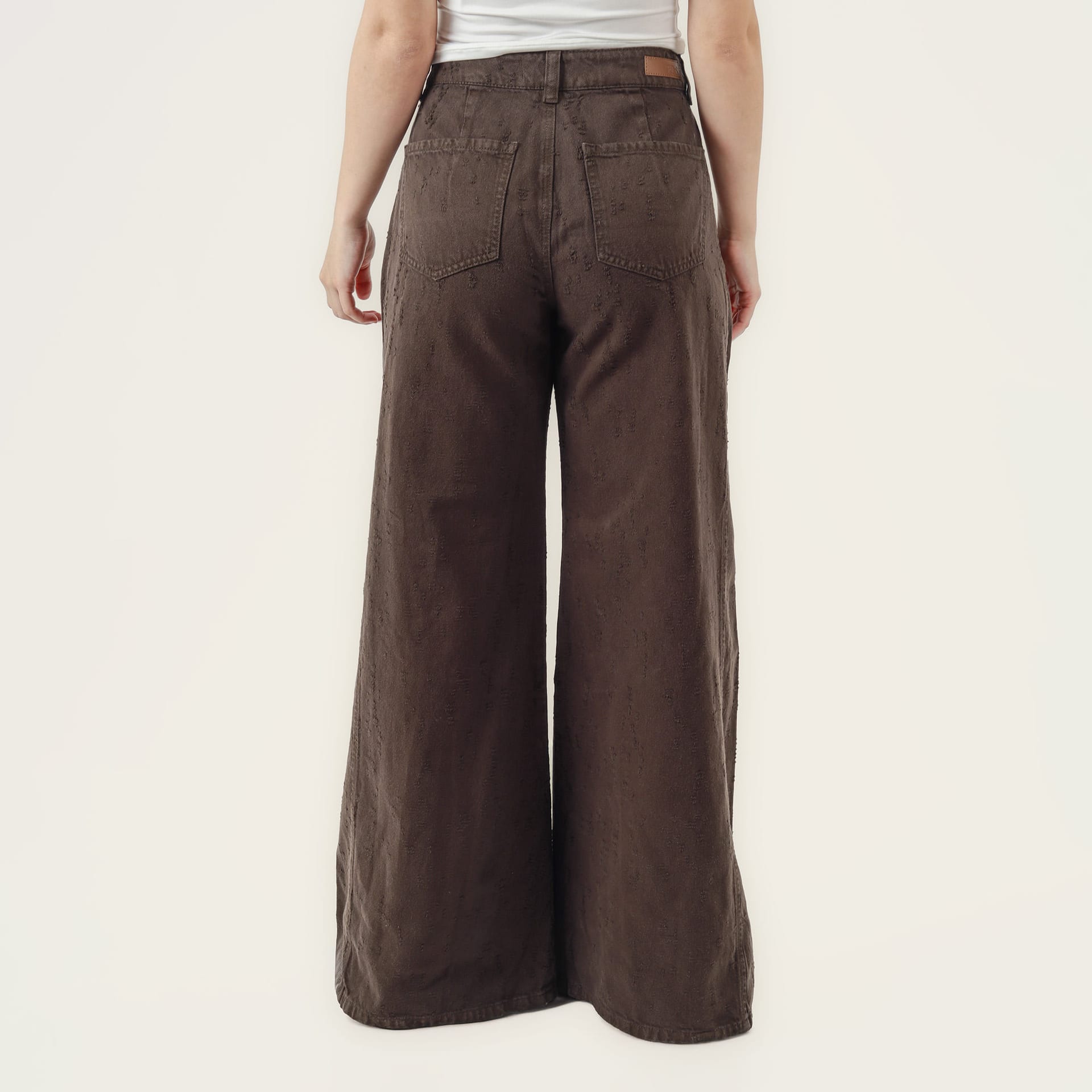 Jean palazzo con desgastes - imagen 4