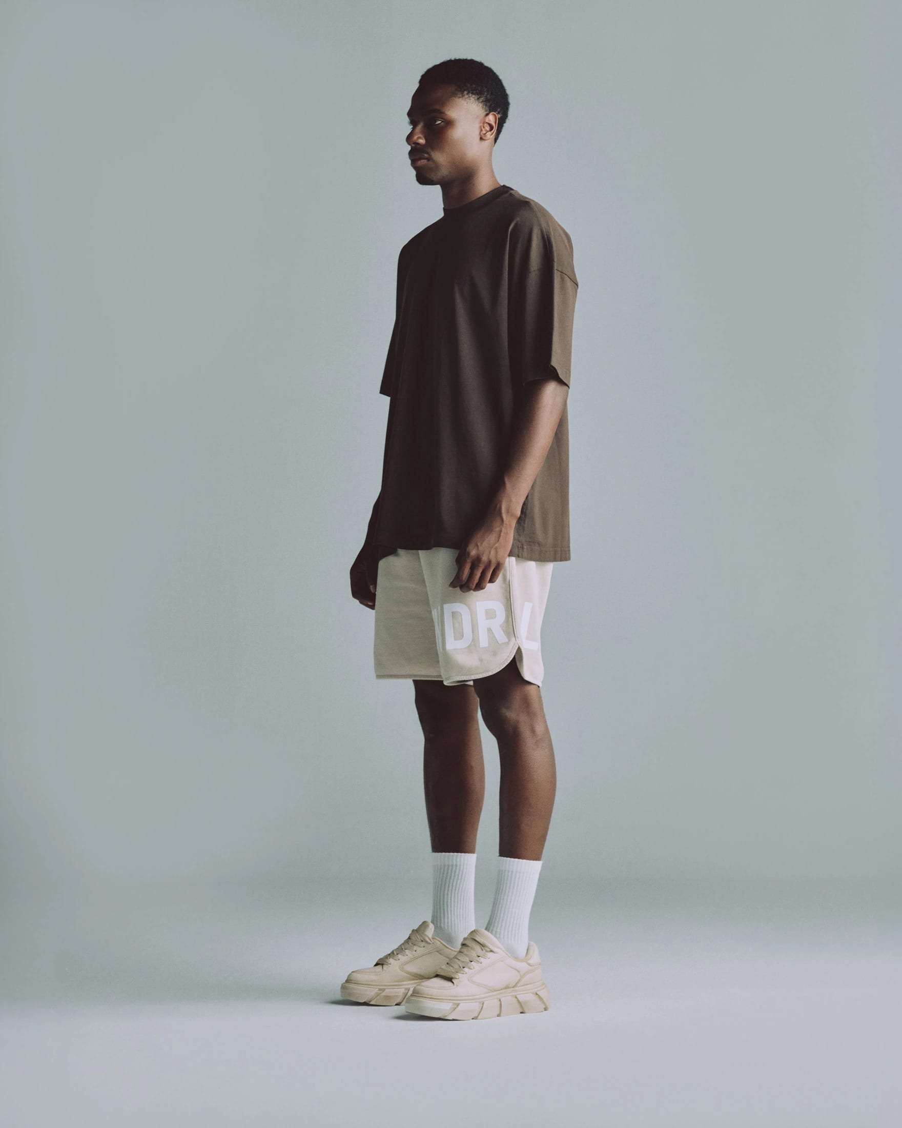 Line Logo Tshirt Brown - imagen 4