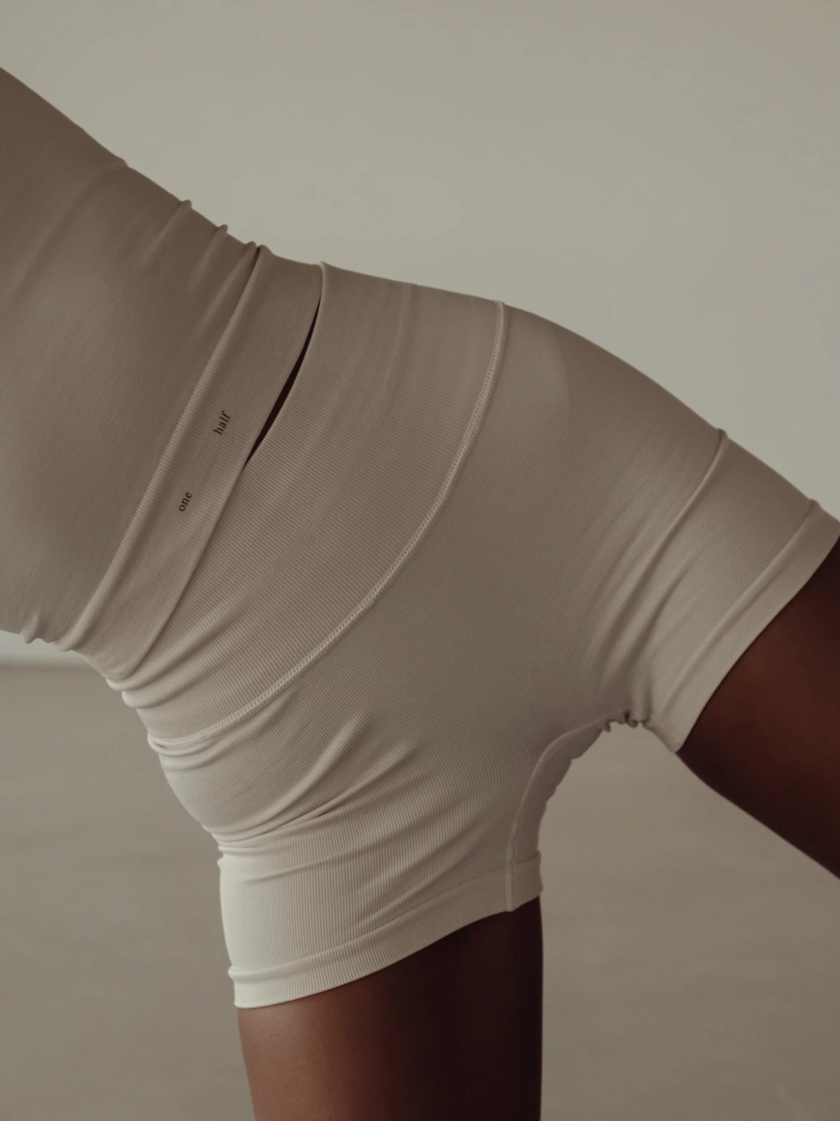 SHAPER SEAMLESS MINI SHORT - NATURAL - imagen 3