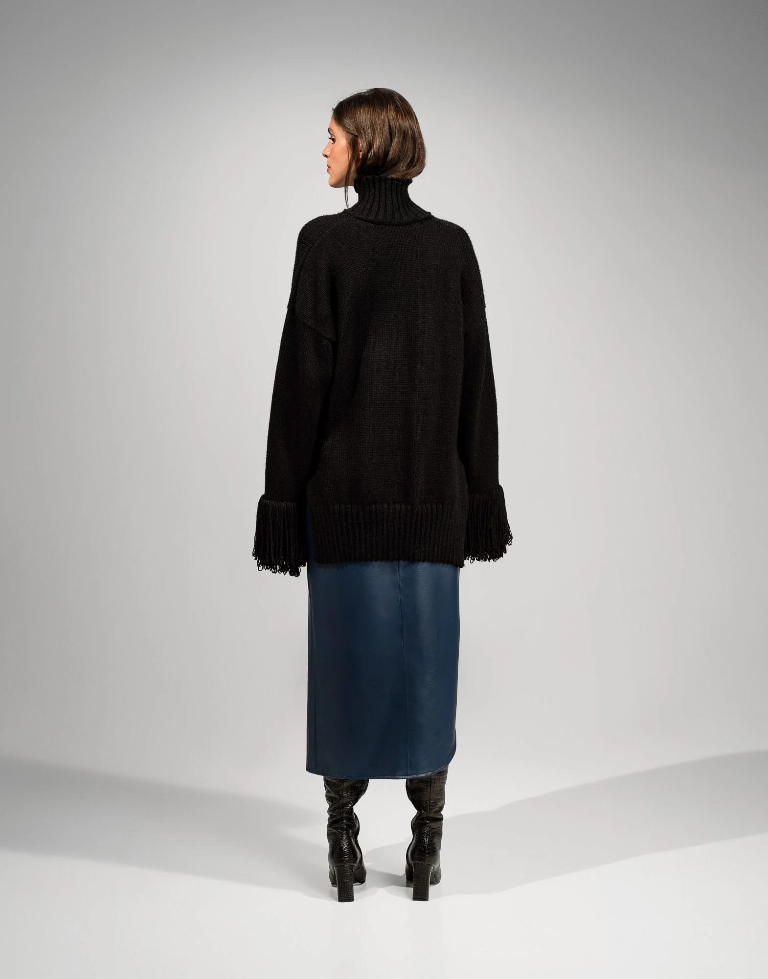LEATHER PETAL SKIRT - imagen 5