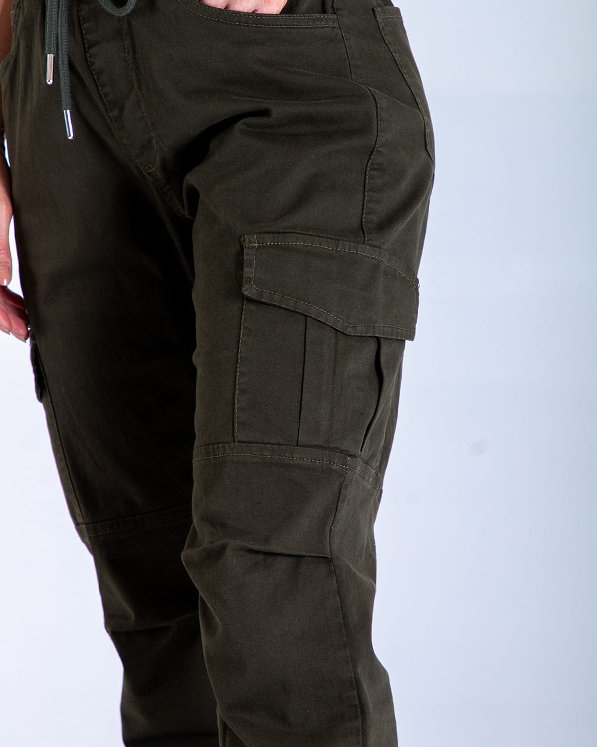 Jogger verde para mujer - imagen 4