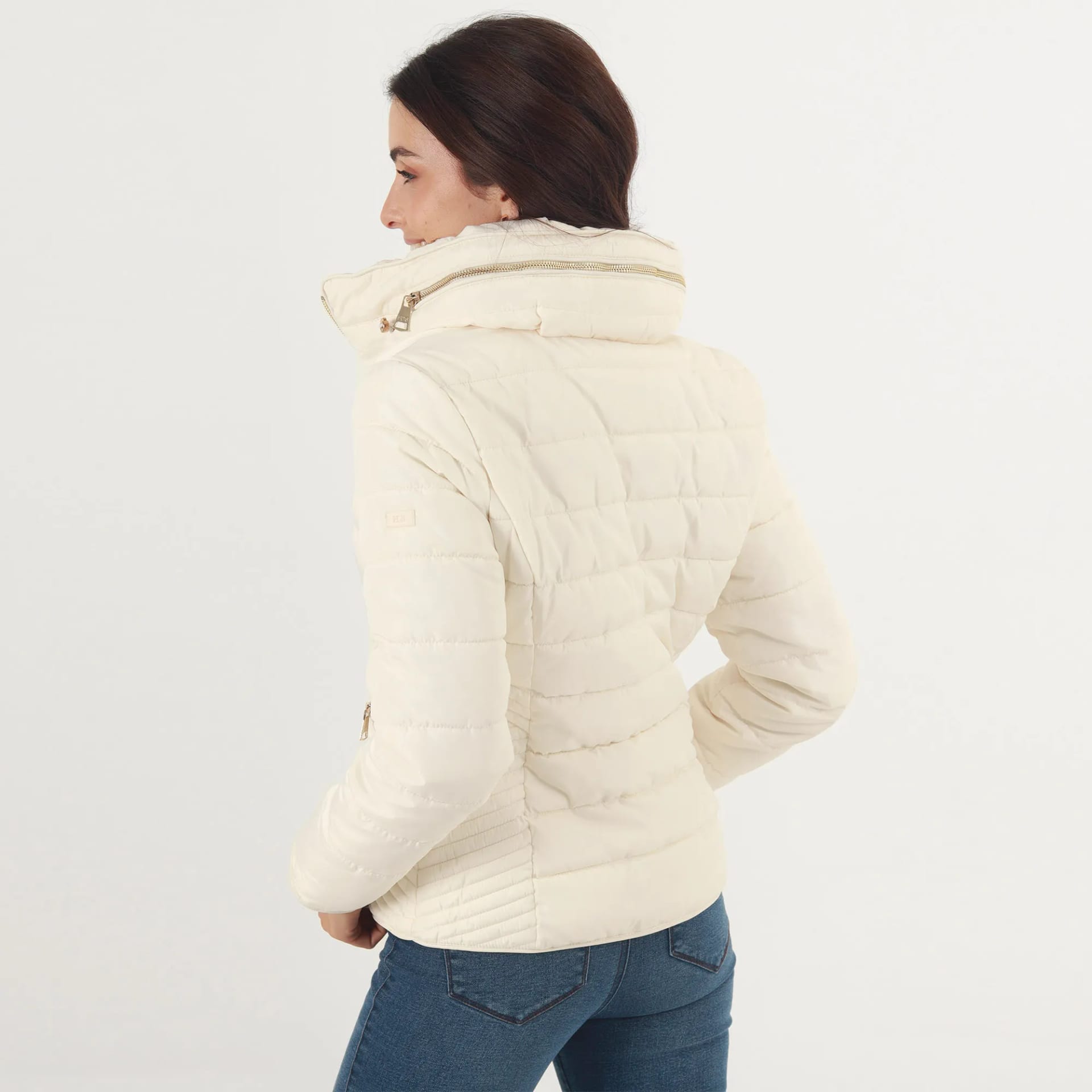 Chaqueta acolchada cuello alto con capucha interna - imagen 46