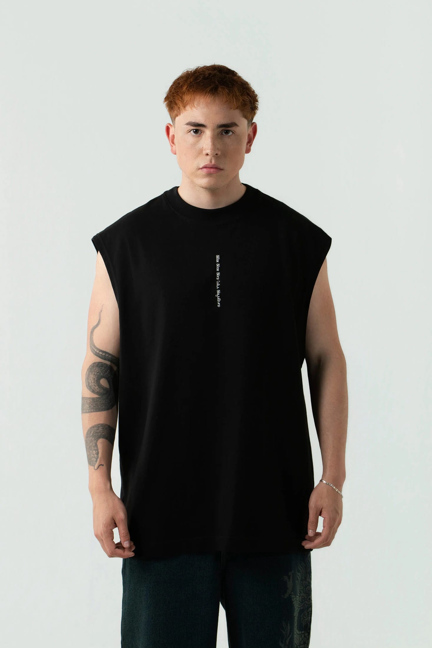 CAMISETA MANGA SISA COLOR NEGRO - imagen 4