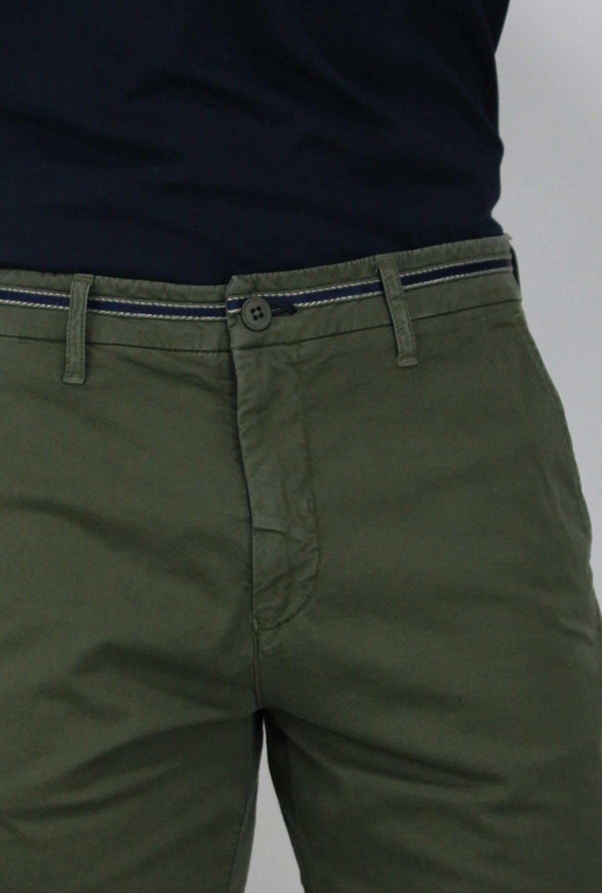 Bermuda hombre Verde Militar DMB3005 - imagen 2