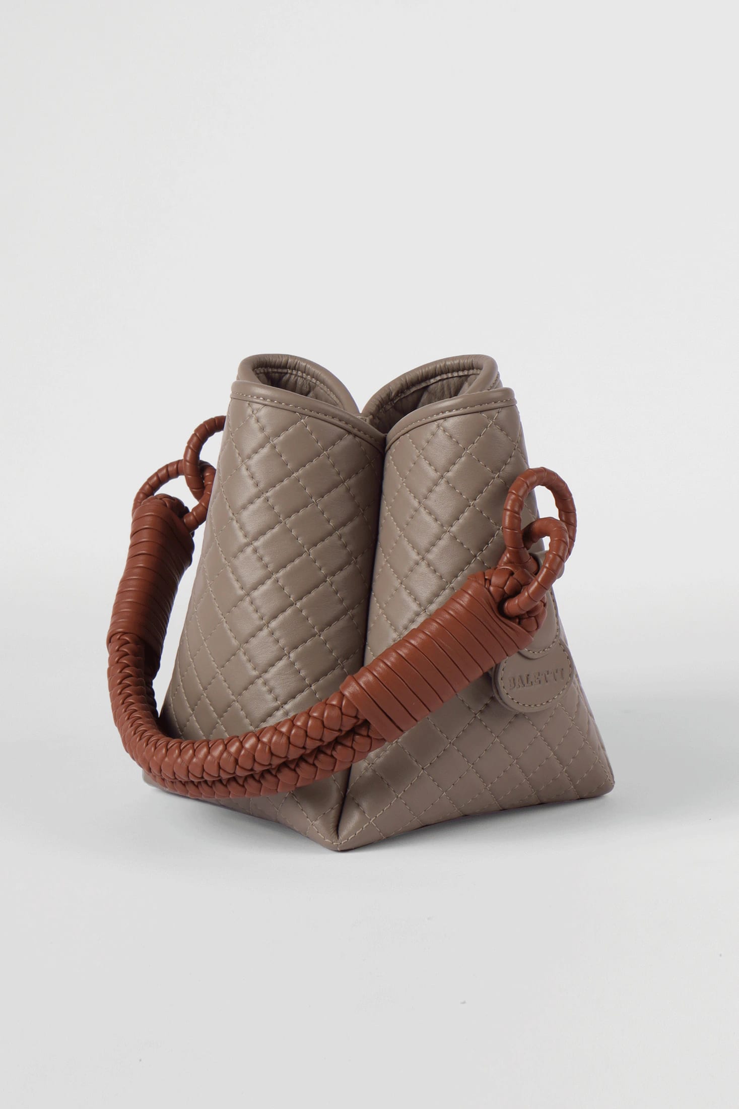 Tulip Mini Bucket Bag, Taupe & Brandy - imagen 4