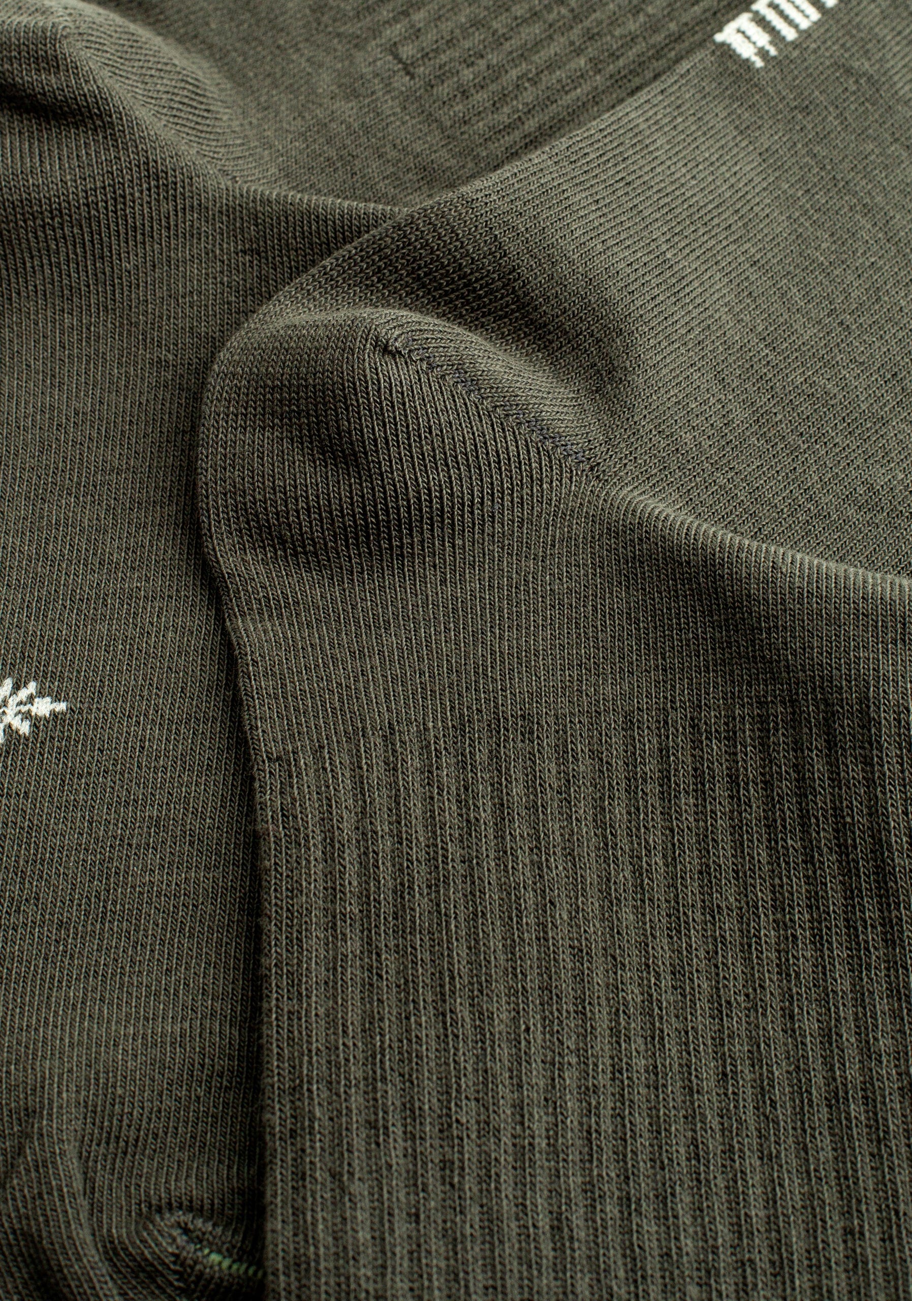 Medias H Deportiva Unicolor Verde Oscuro - imagen 2