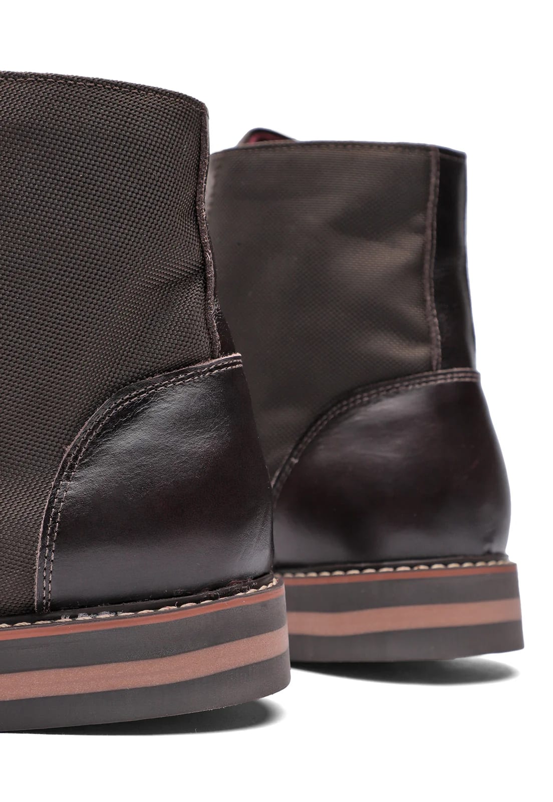 Botas cafes en lona y cuero - imagen 8