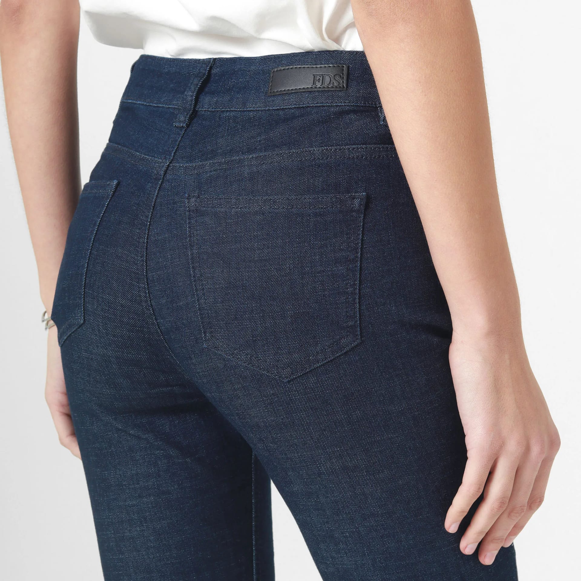 Jean Tiro Medio Bota Skinny - imagen 2