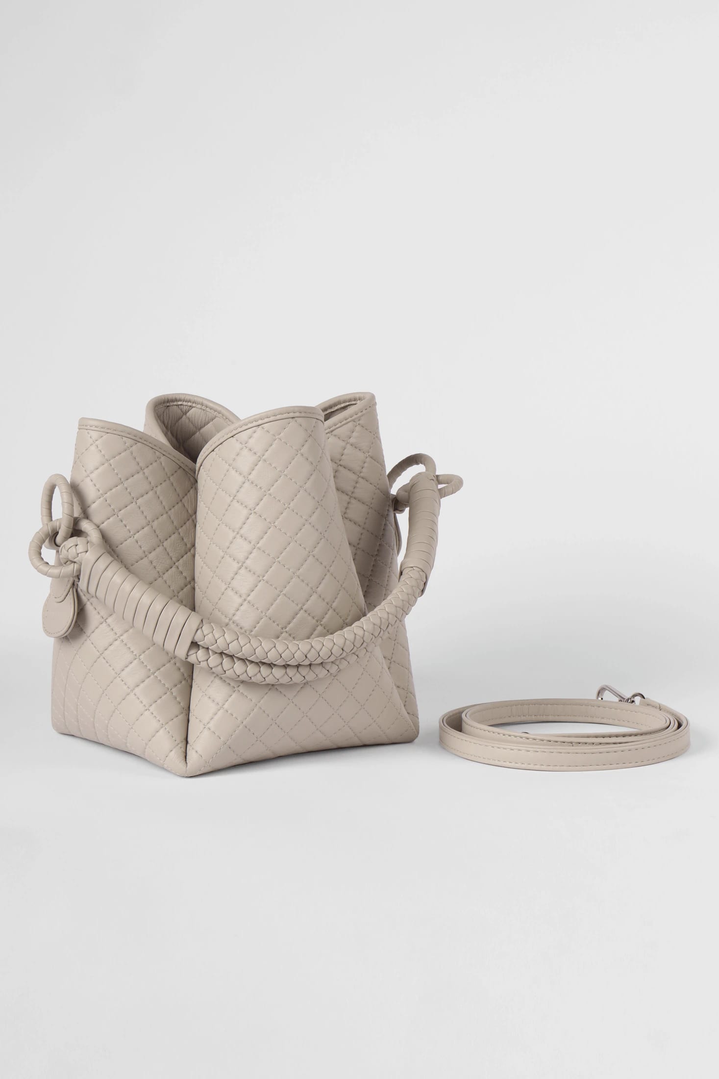 Tulip Bucket Bag, Off-white. - imagen 4