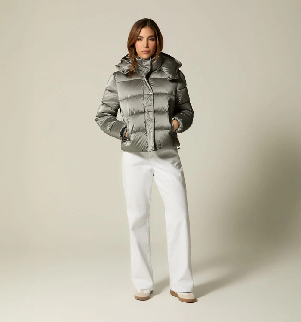 Chaqueta con capucha  acolchada - imagen 4