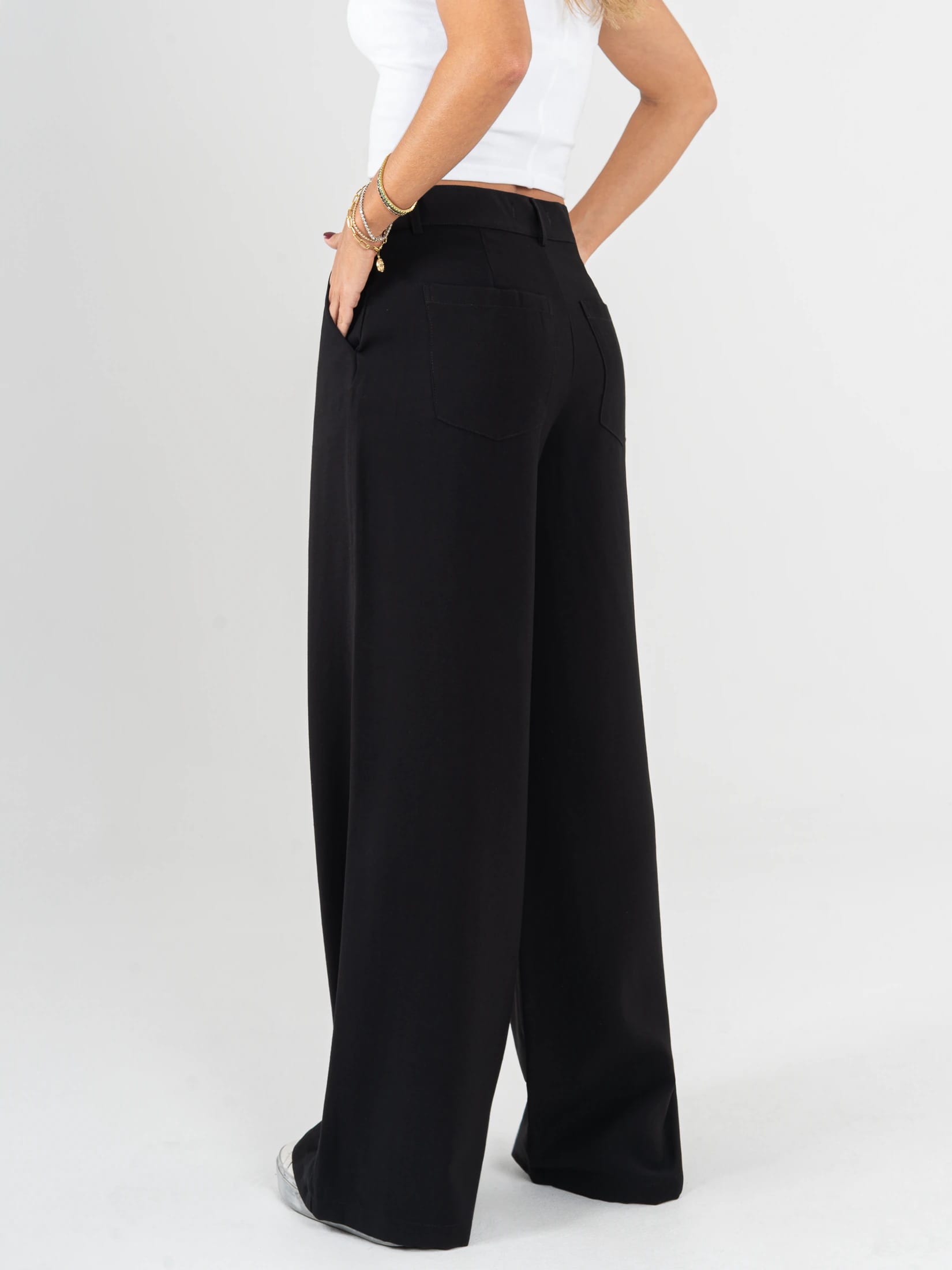 Ref: 0620601 Pantalón palazzo, tejido plano liviano, tiro alto, tono negro - imagen 2