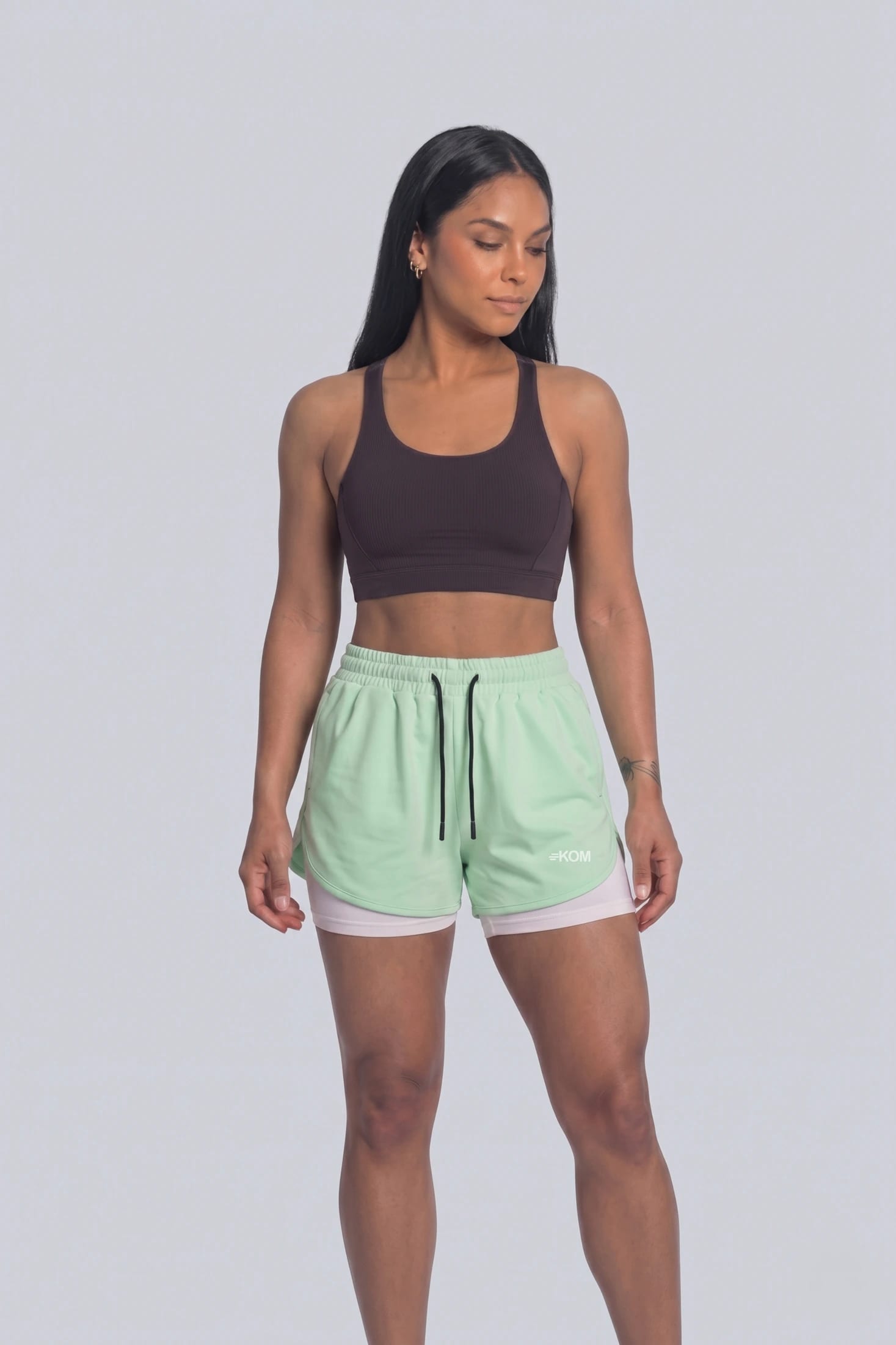 Short Running Deportivo Mujer Línea Giro con Boxer Interno y Bolsillos - imagen 3