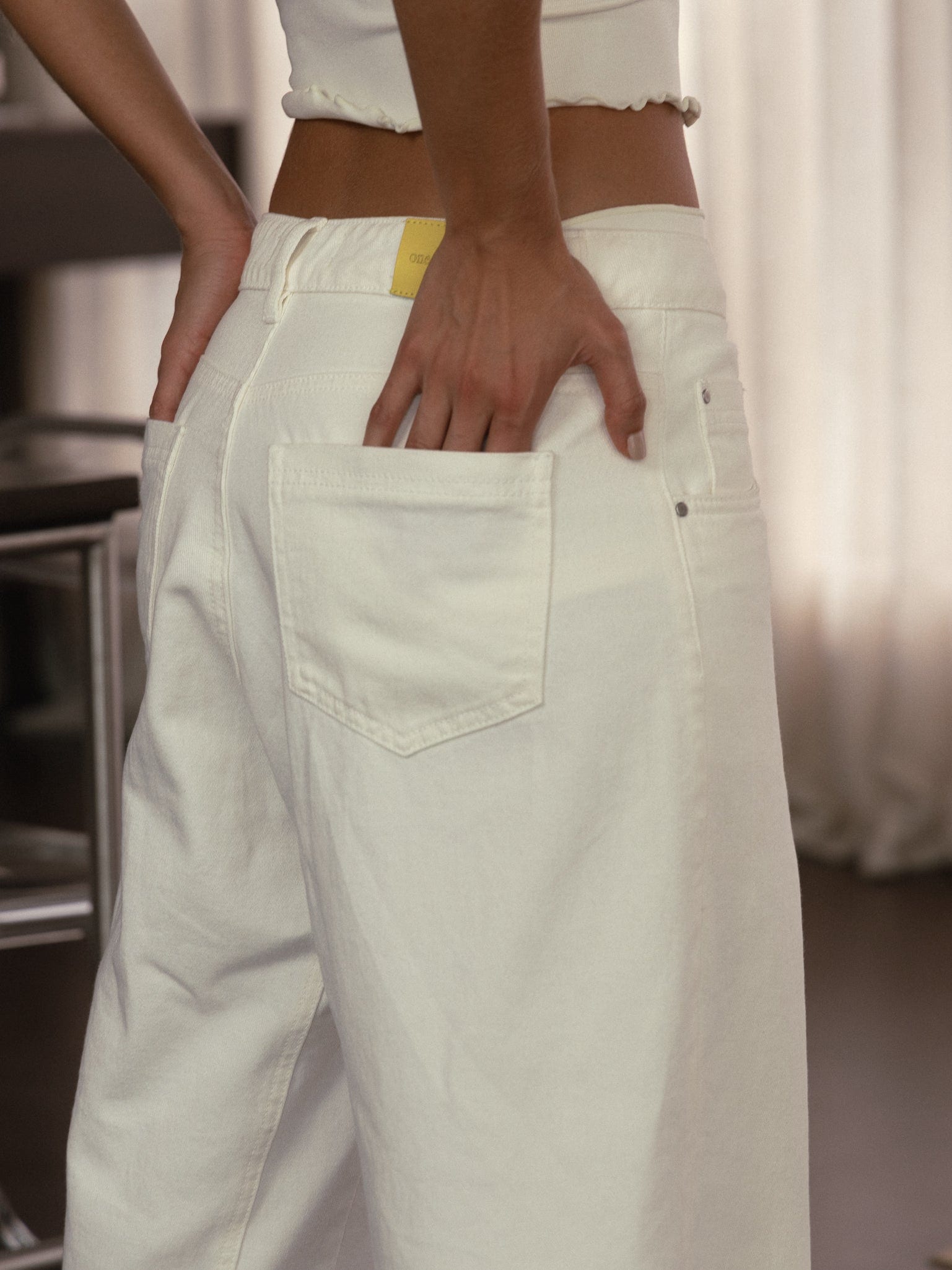 LONG BARREL JEAN - WARM WHITE - imagen 10