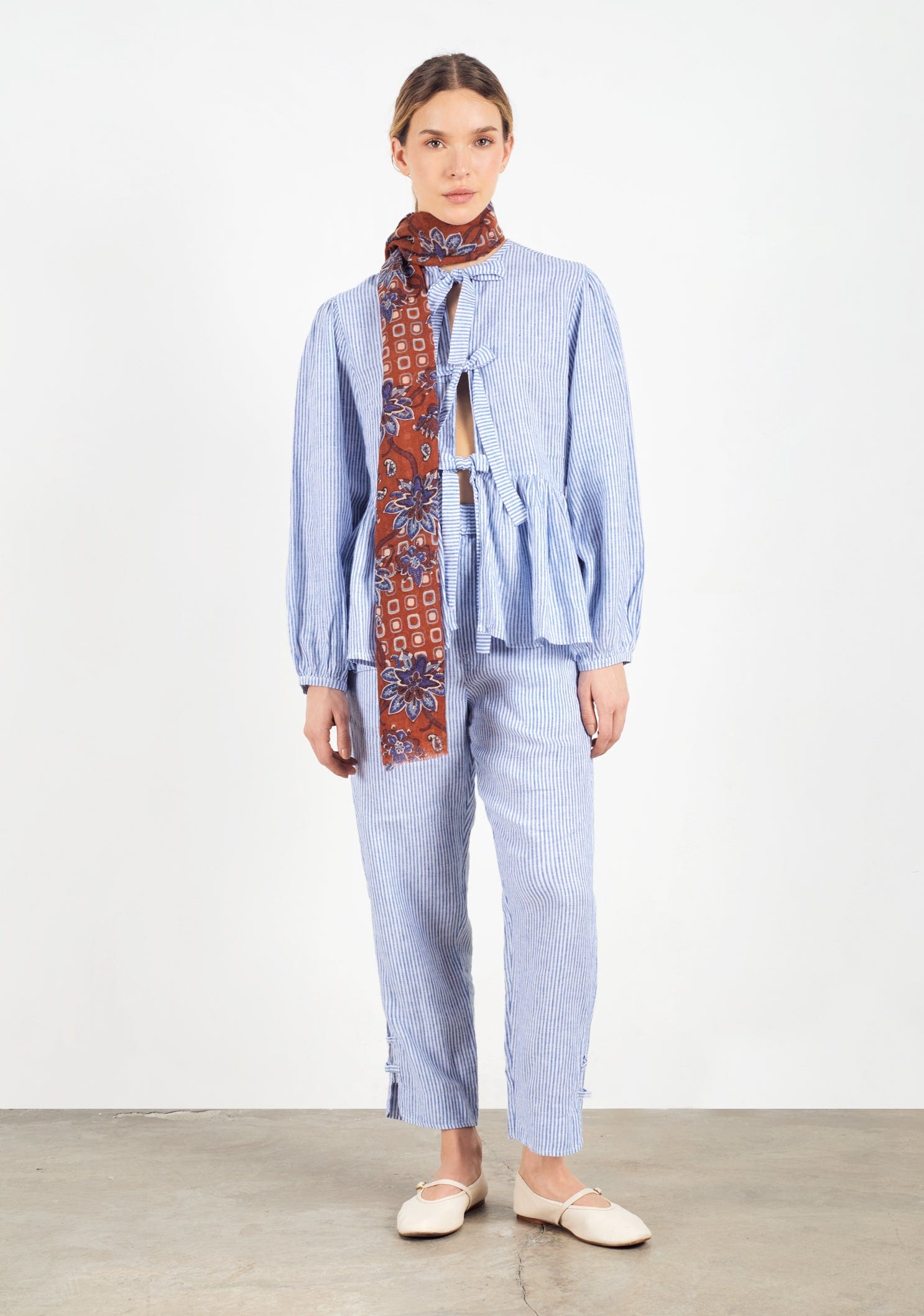 Jogger Alessia Lino Rayas Azul - Blanco - imagen 5