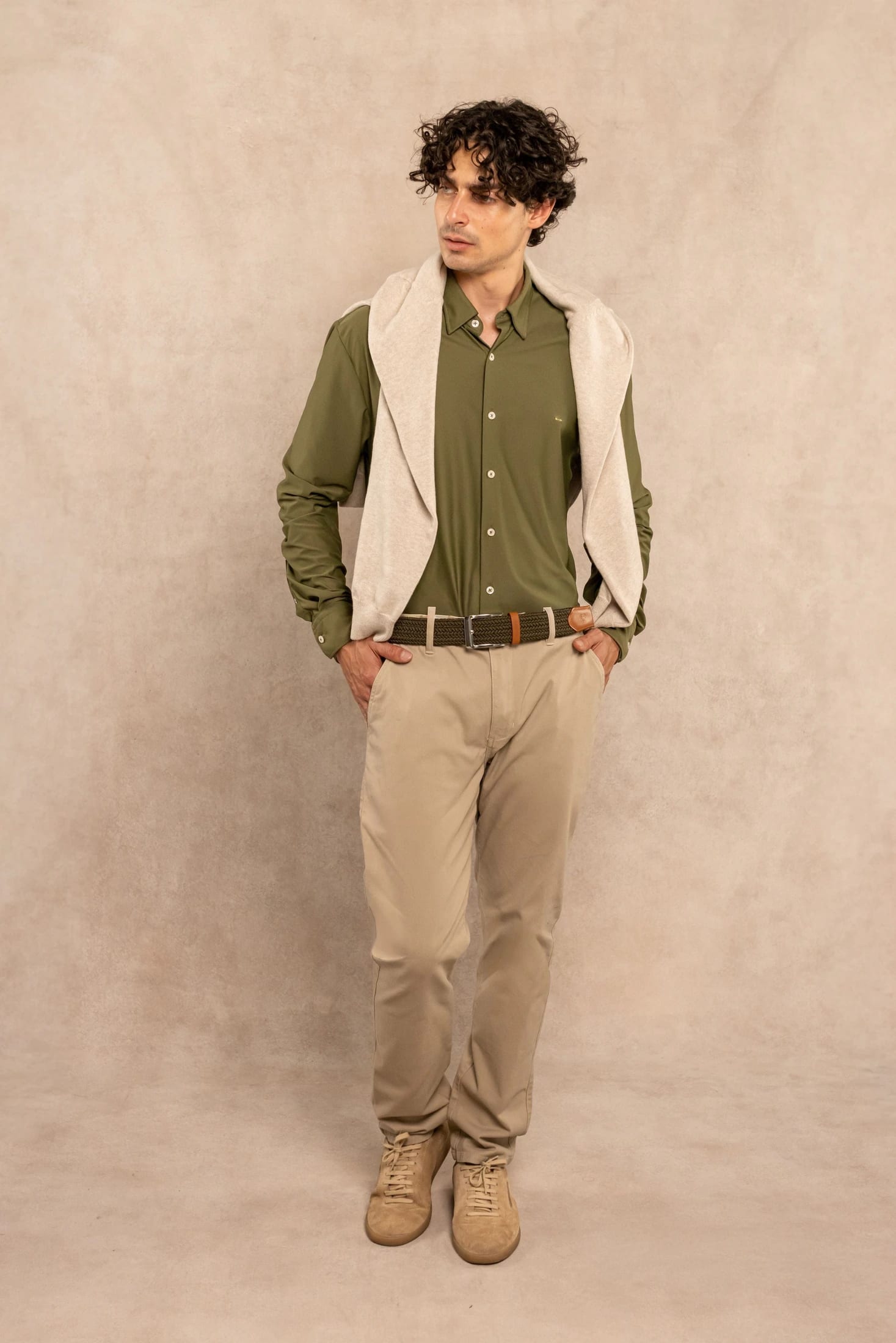 Camisa Performance Oxford Verde Militar - imagen 2