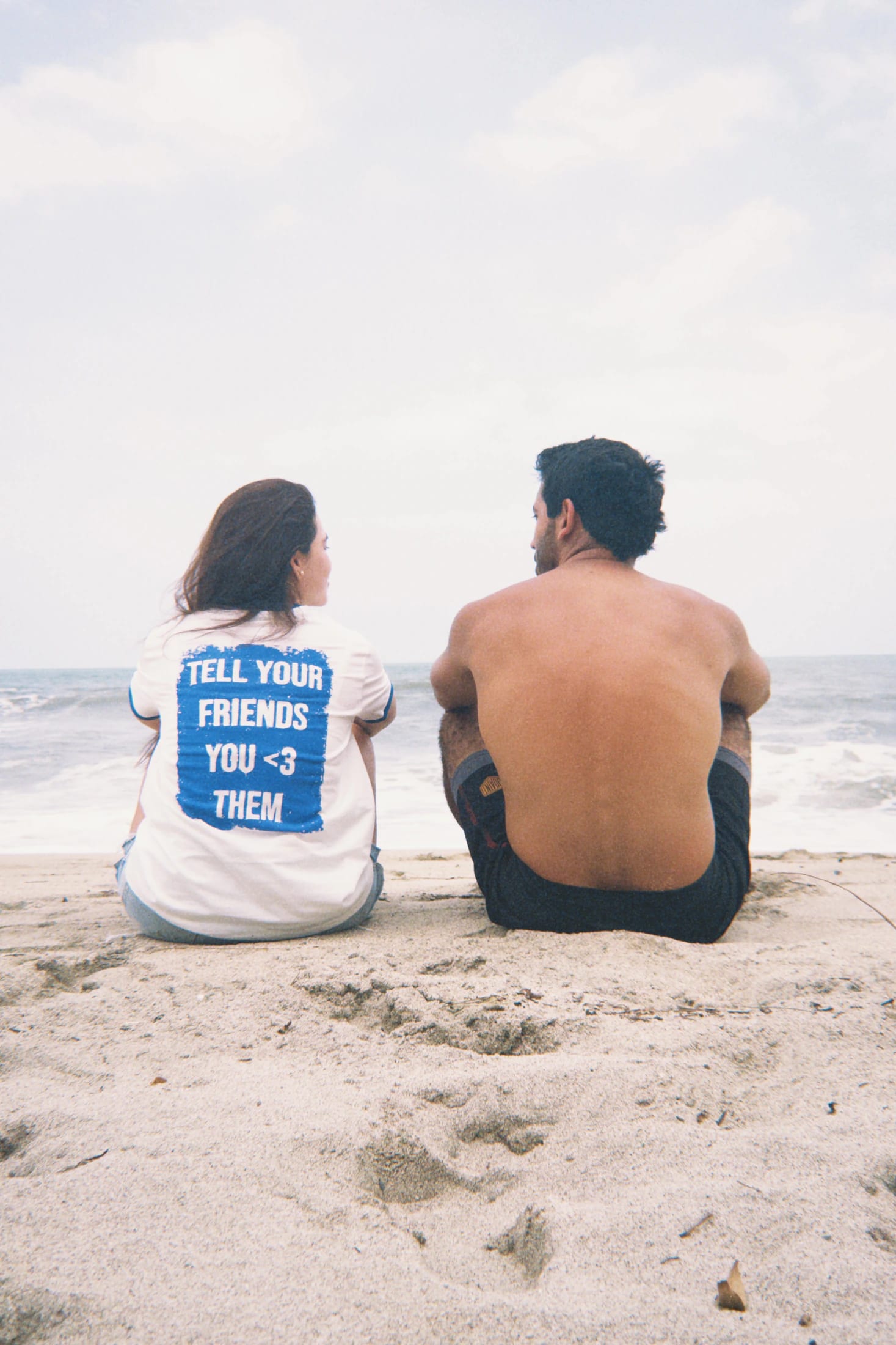 Camiseta "Tell your friends you <3 them" - imagen 11