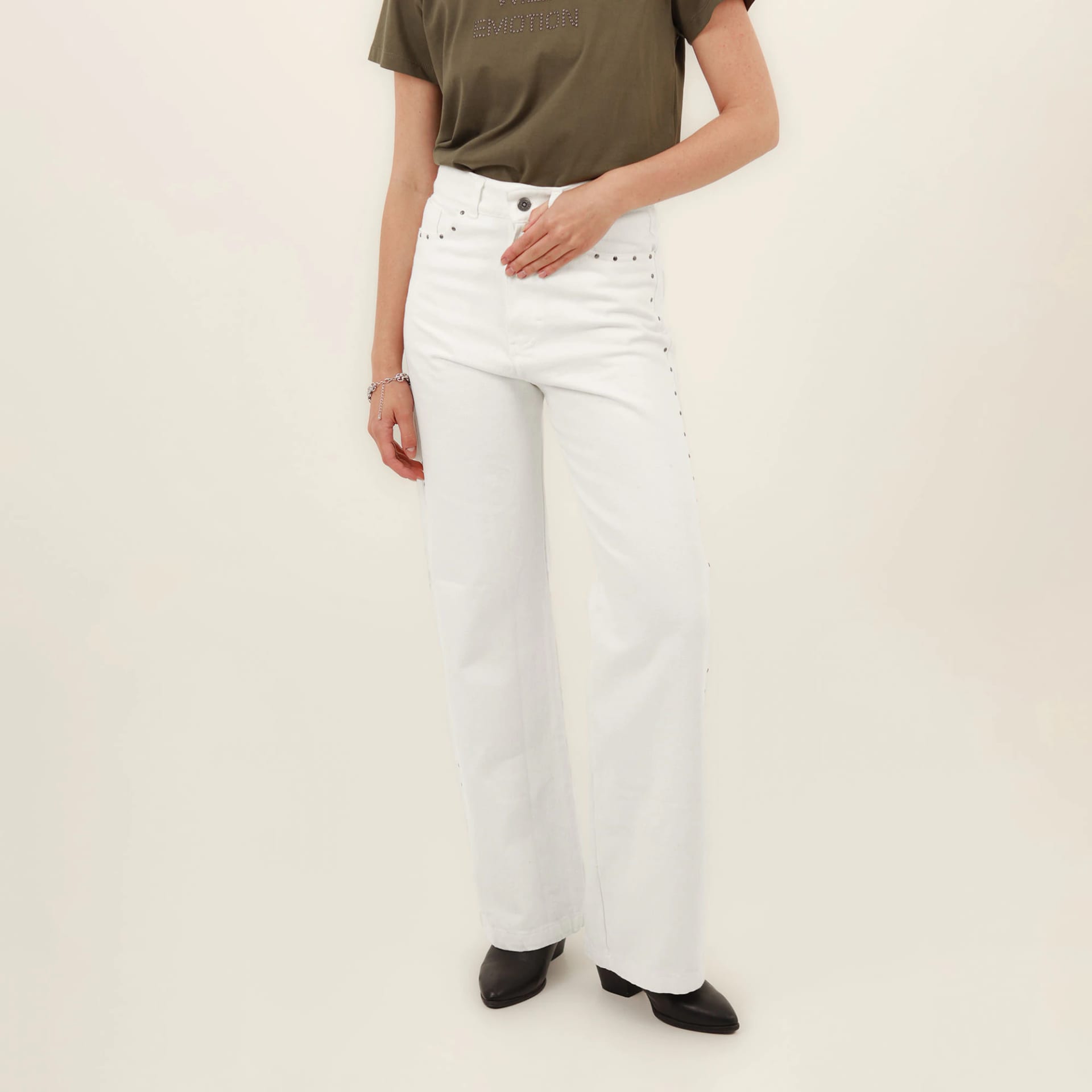 Jean palazzo bota flare con taches - imagen 5