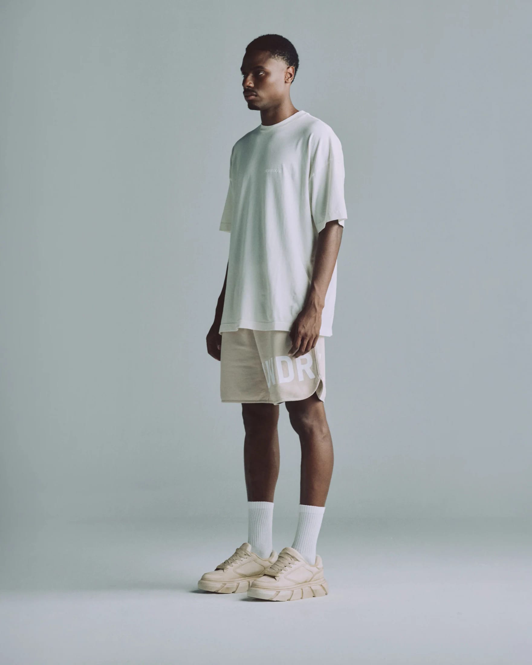 Line Logo Tshirt White - imagen 6