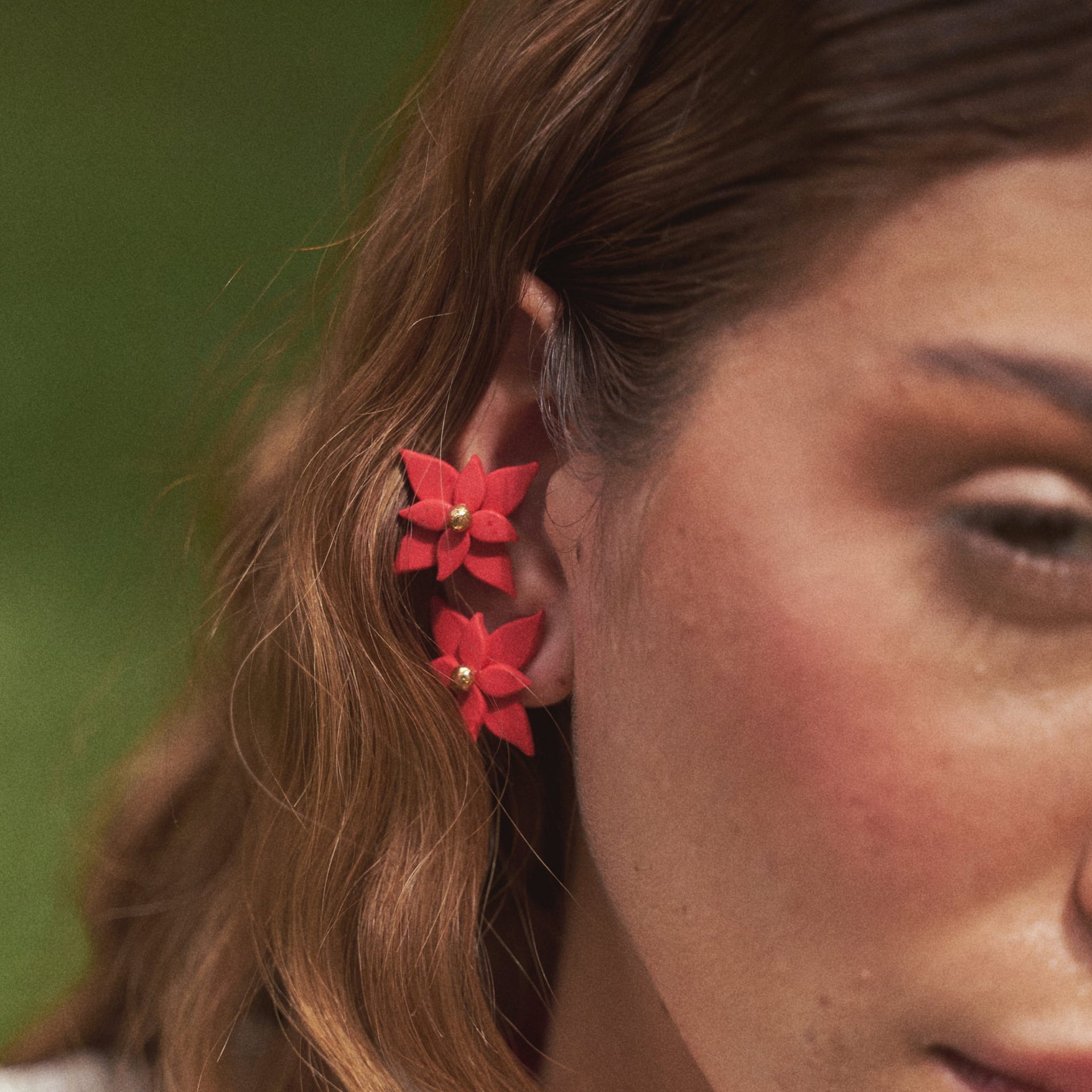 Earcuff Flor de Navidad - imagen 1