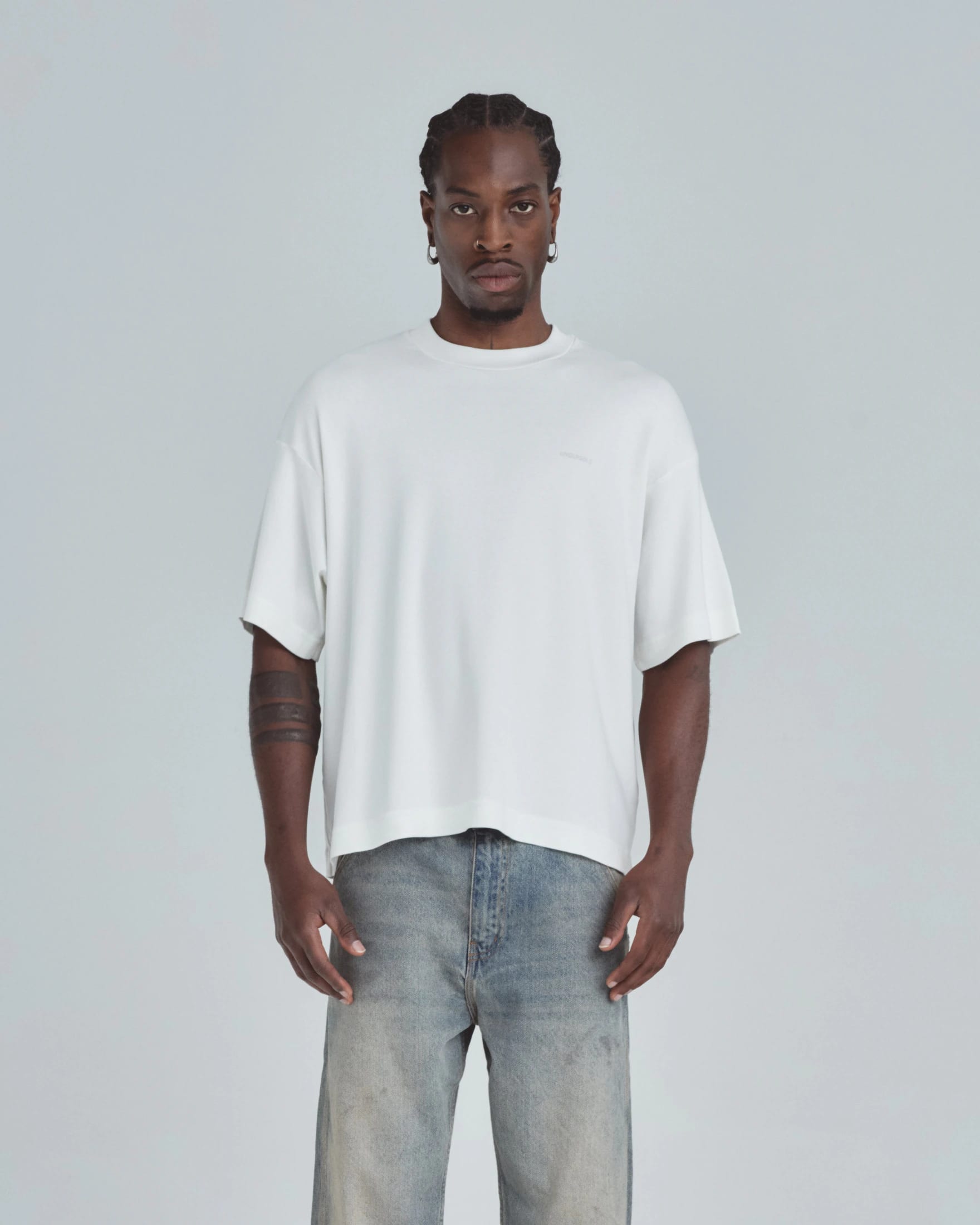 Line Basic Boxy Fit Tshirt White - imagen 2