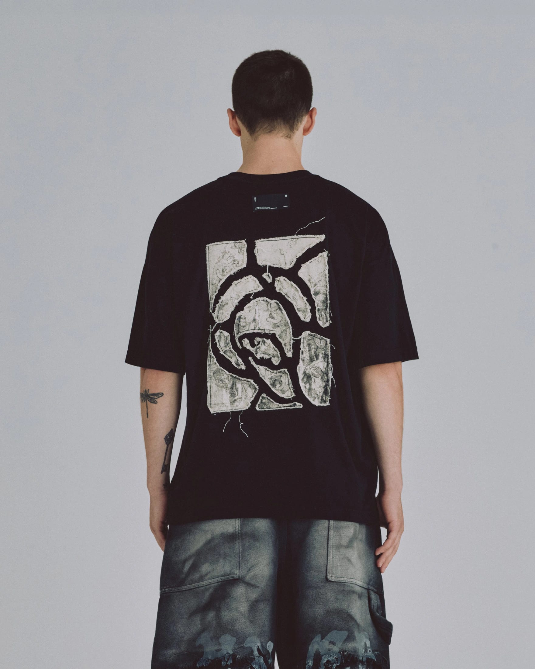 94' Fragments Tshirt Black - imagen 7