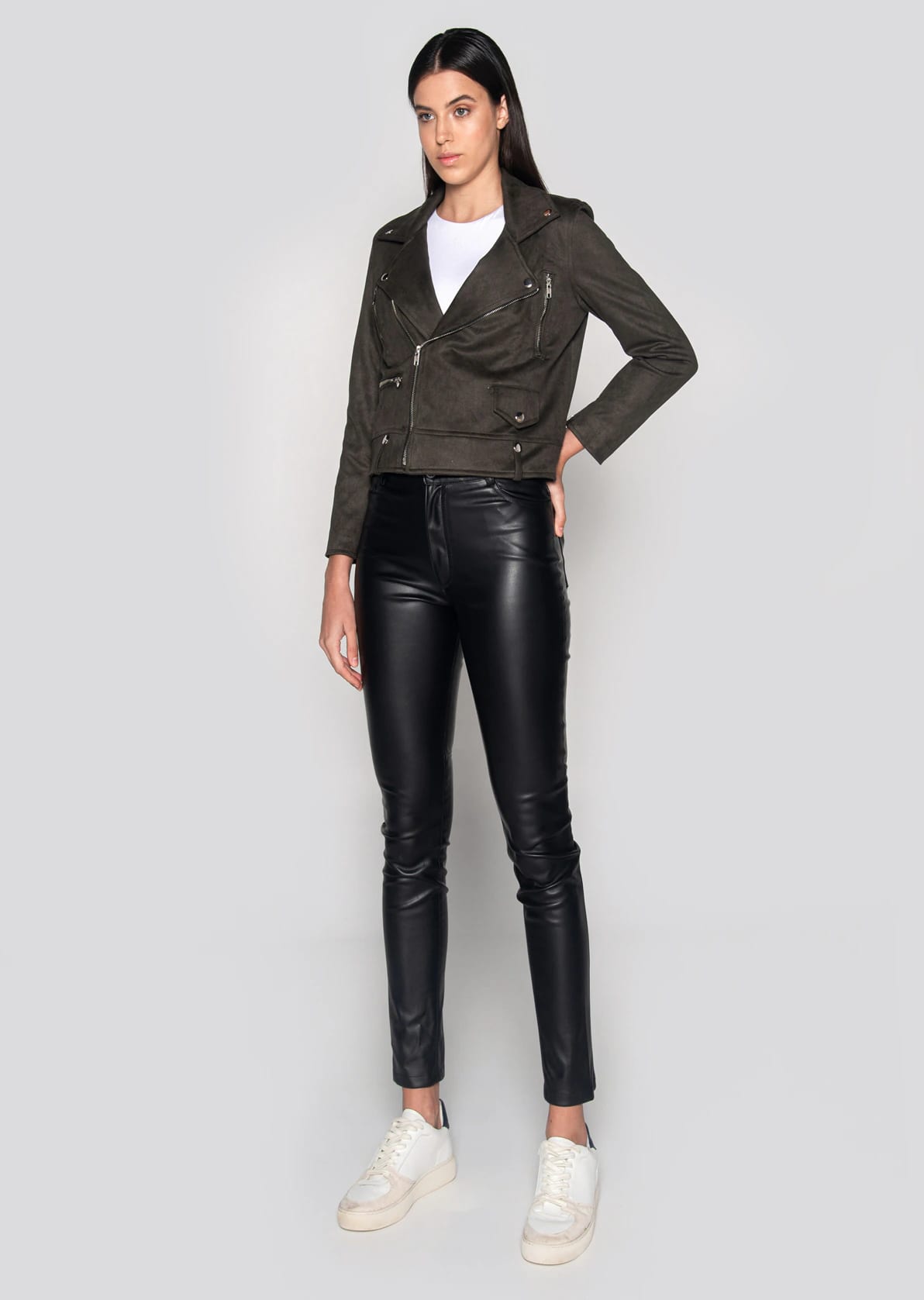 Olivia Biker - imagen 4