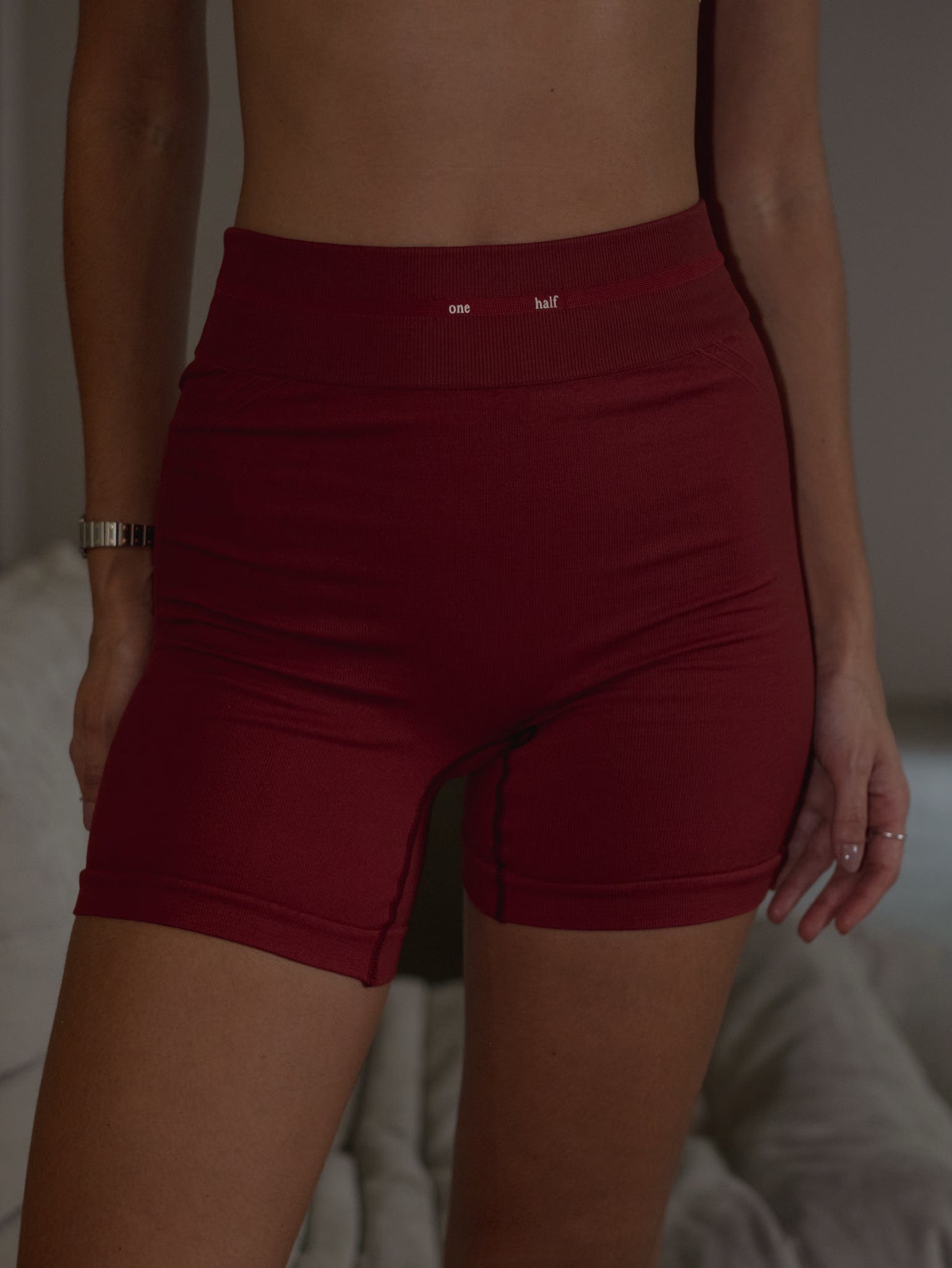 WIRED LINES SEAMLESS SHORT - RED UNDERTONE - imagen 10