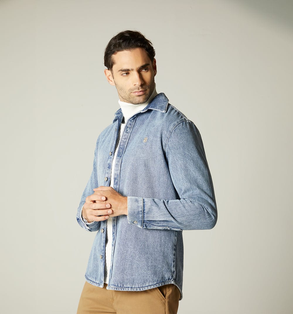 Camisa para hombre en denim - imagen 2