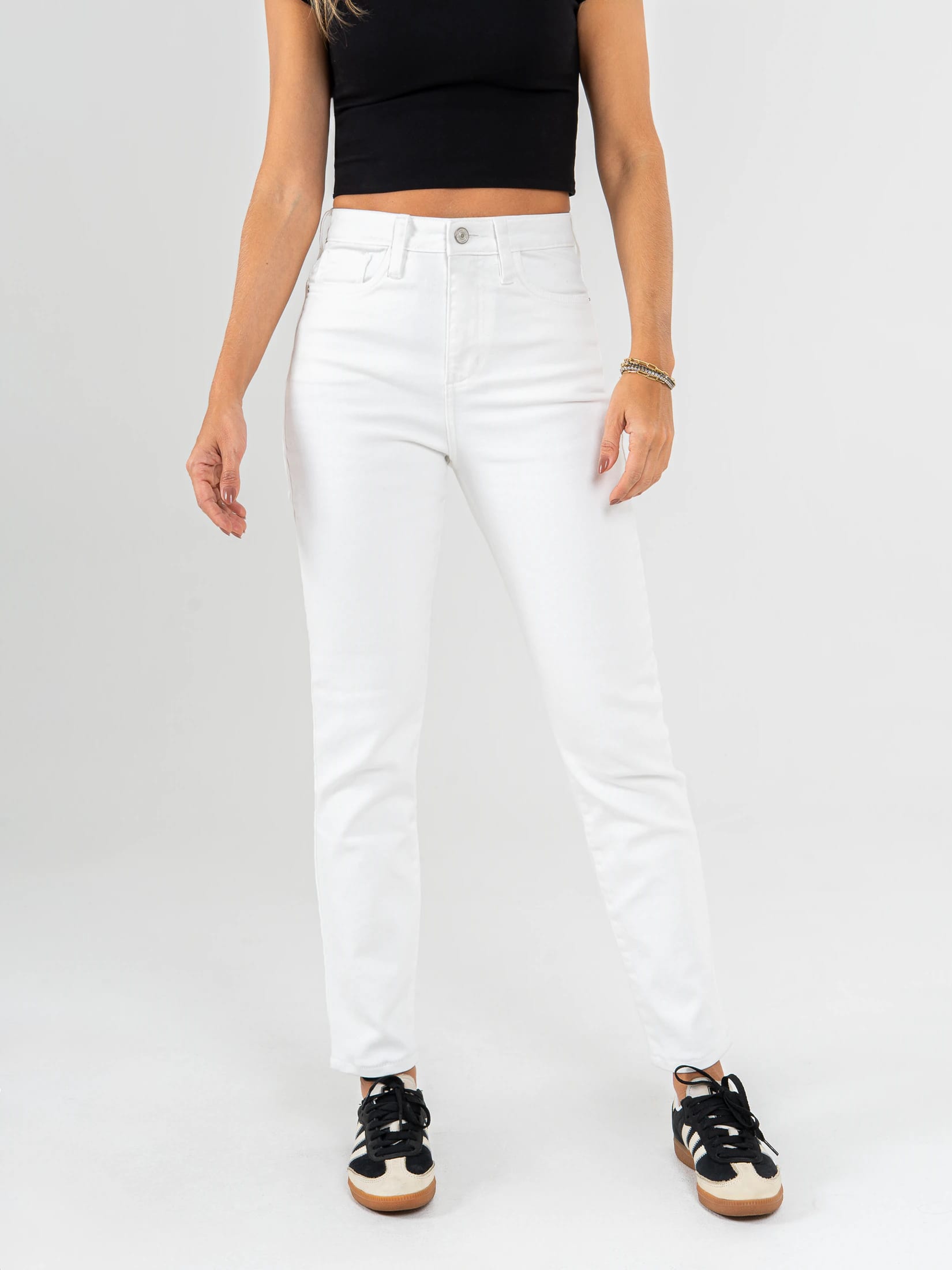 Ref: 0620613 Pantalón mom fit stretch, tiro alto, tono ivory, cintura ajustada - imagen 1