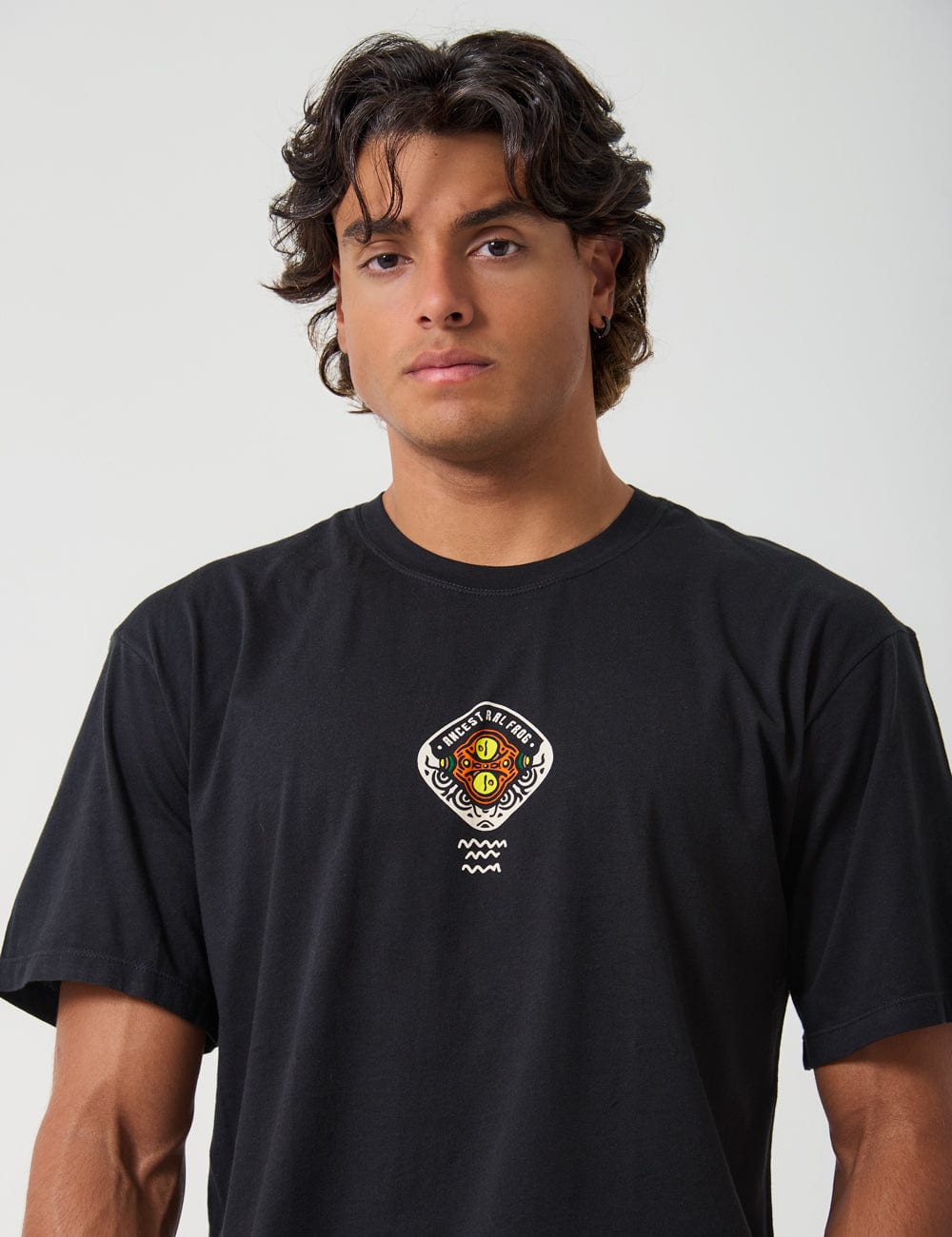Camiseta Oversize Ancestral Frog negro Hombre - imagen 3