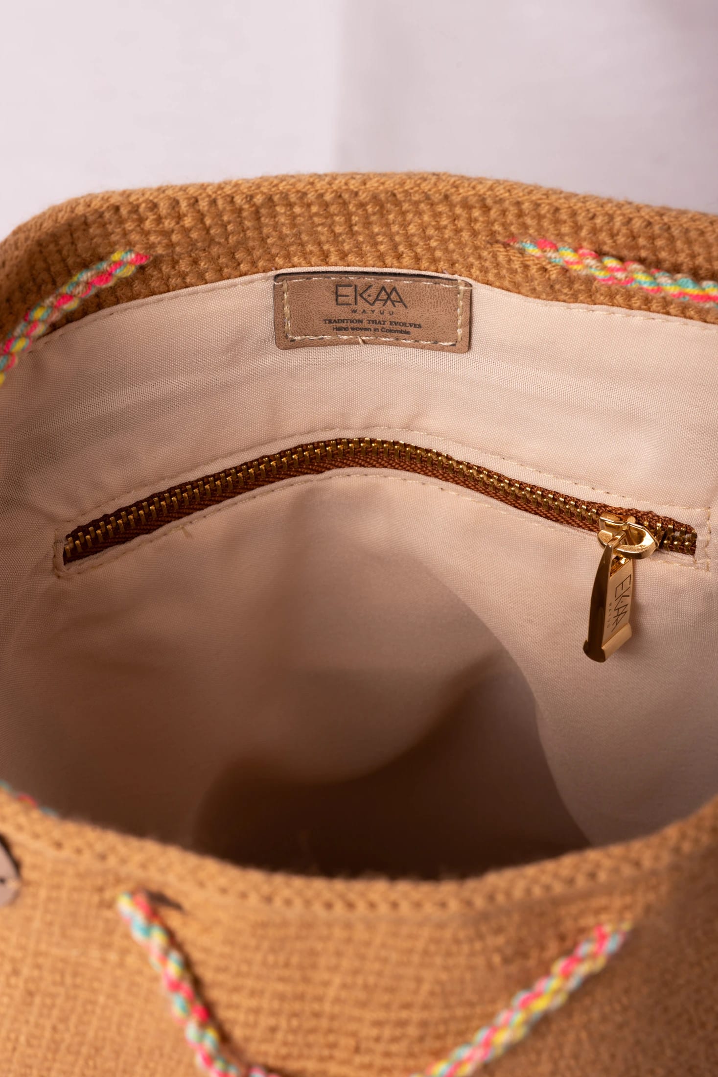Mochila Cinco Borlas - imagen 5