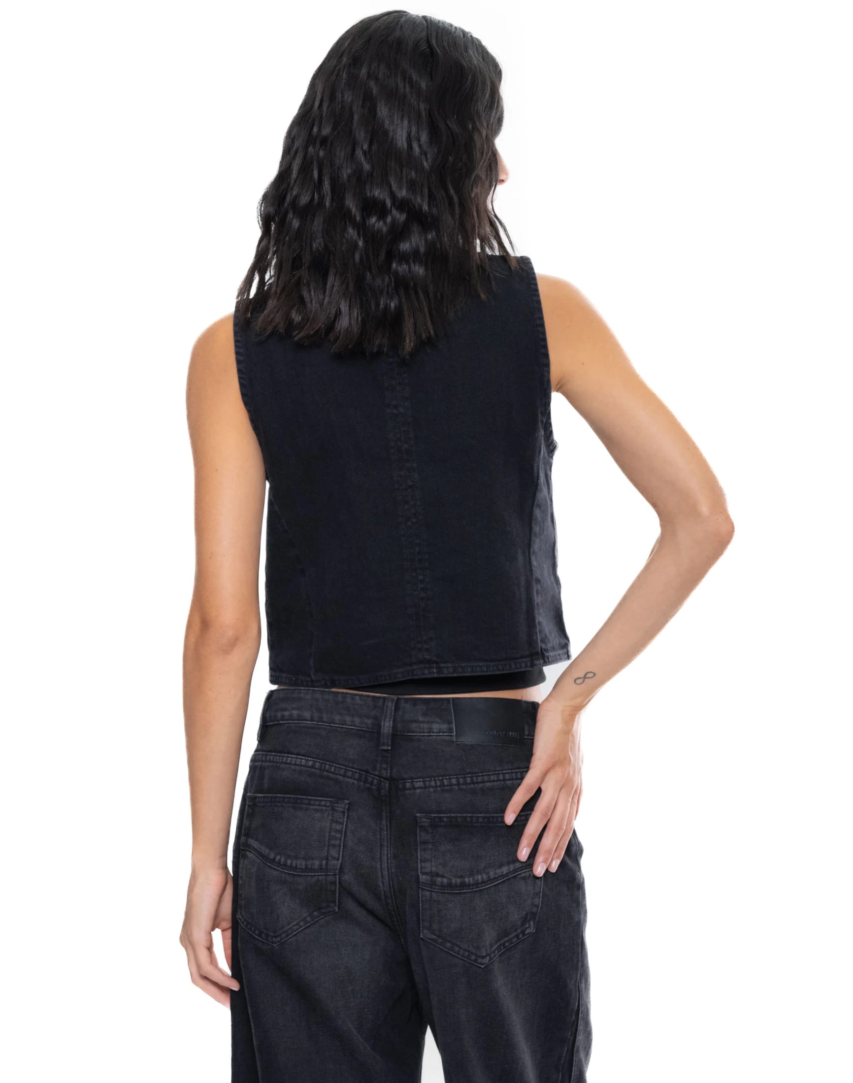 Chaleco Denim Negro Con Bolsillos - imagen 13