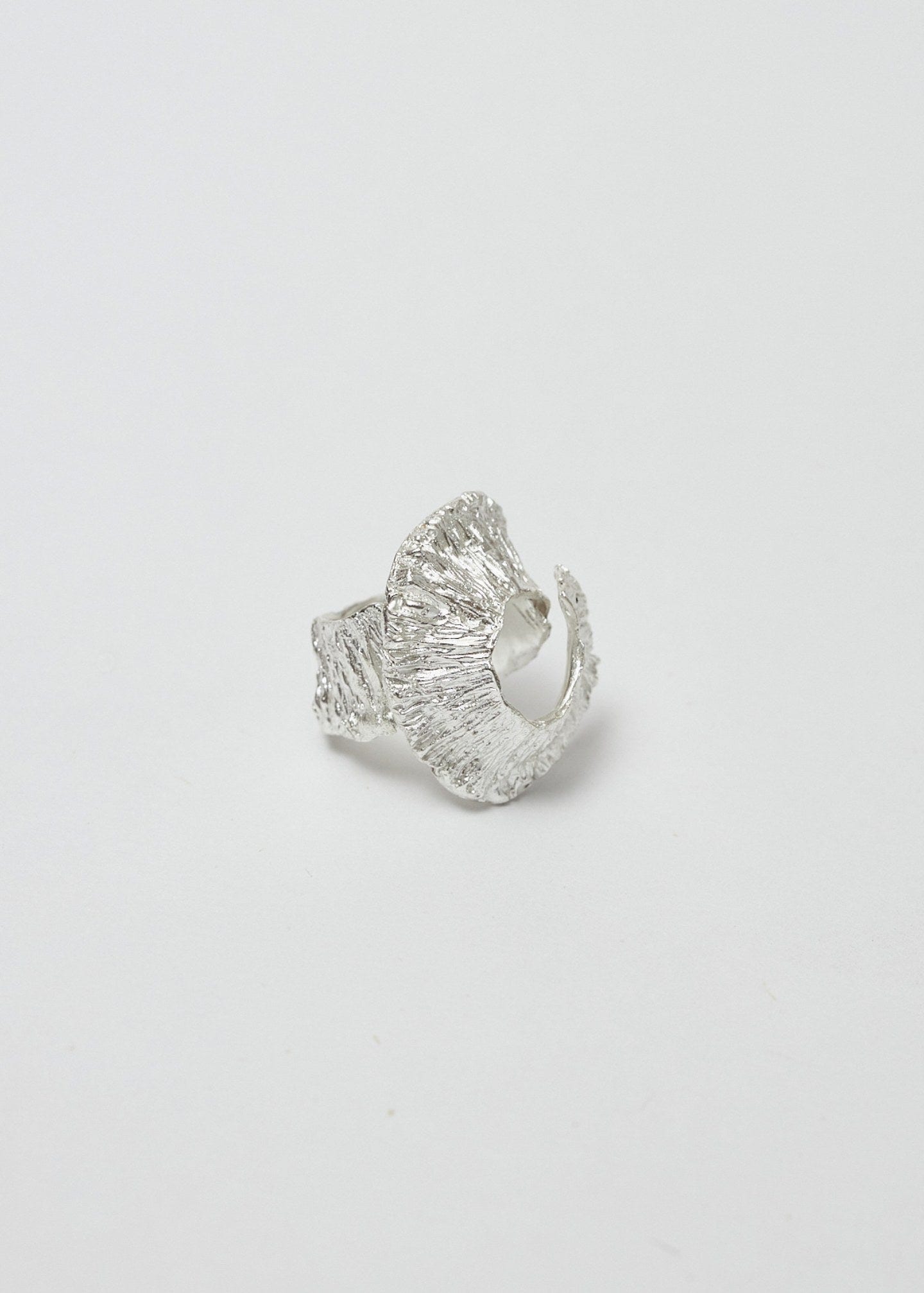 MAXI MOON PIECE RING - imagen 2