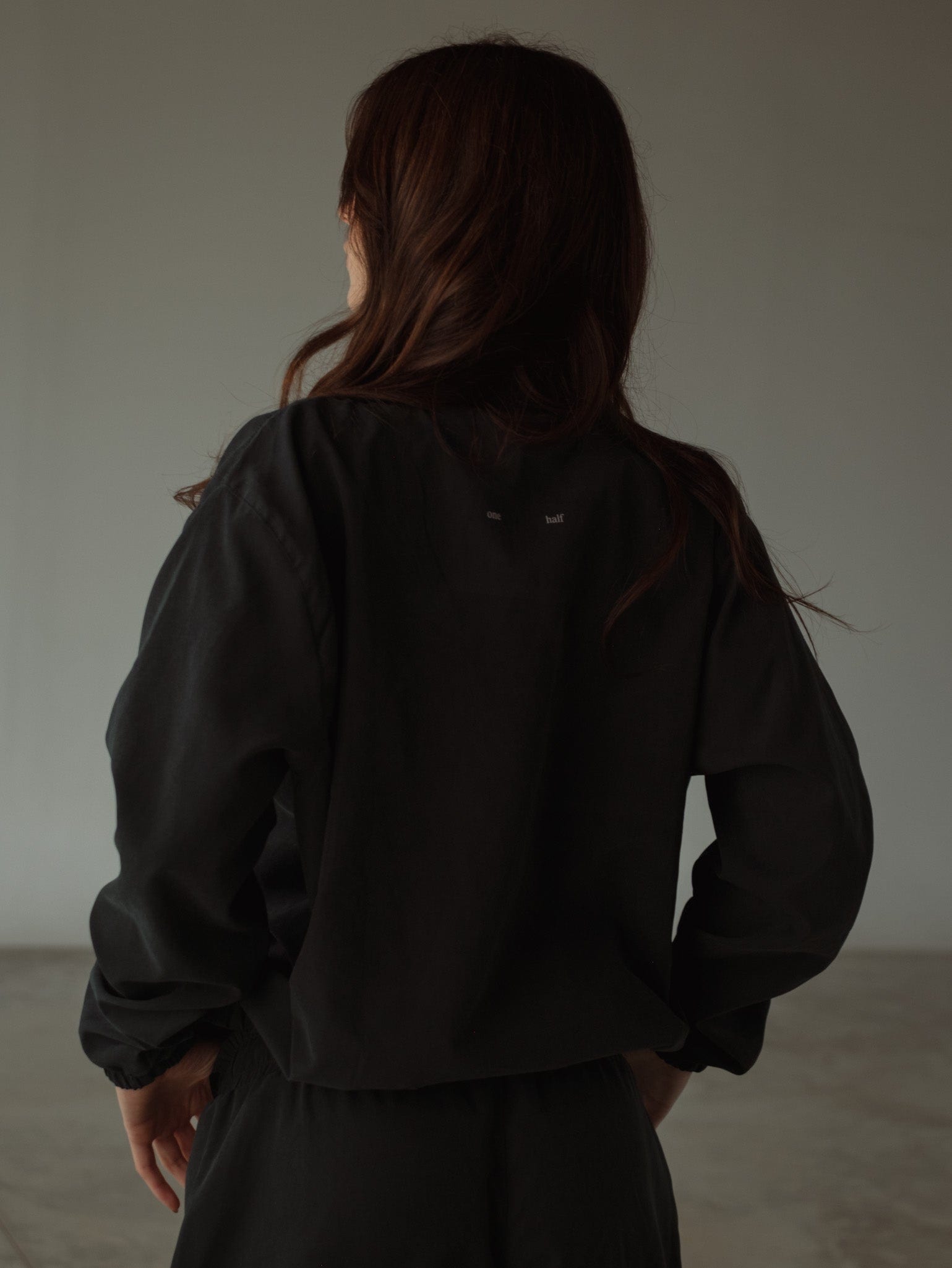 RETRO WINDBREAKER - BLACK - imagen 7